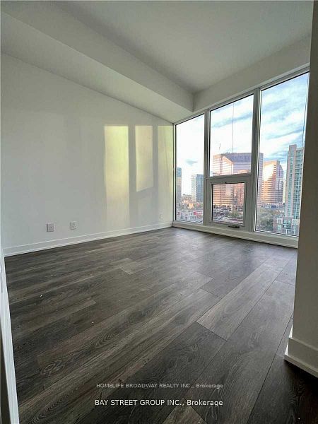 15 Holmes Avenue 608 Property Photo 3