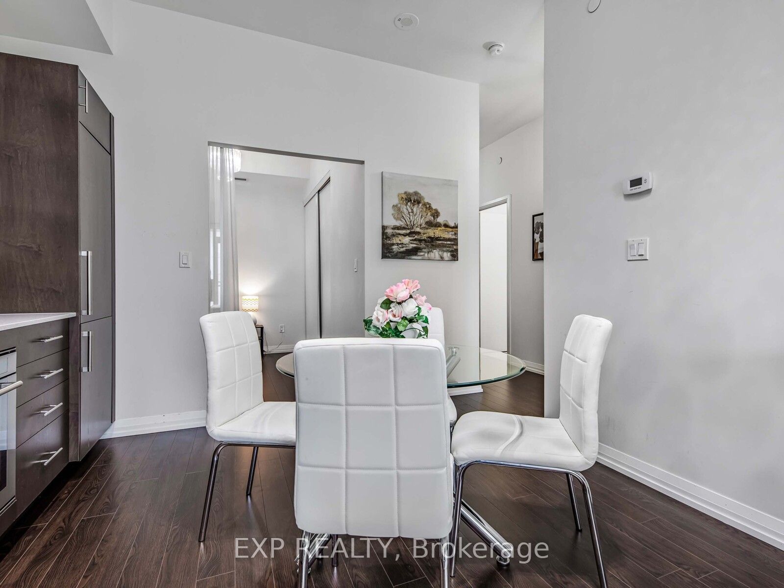 460 Adelaide Street E 833 Property Photo 14