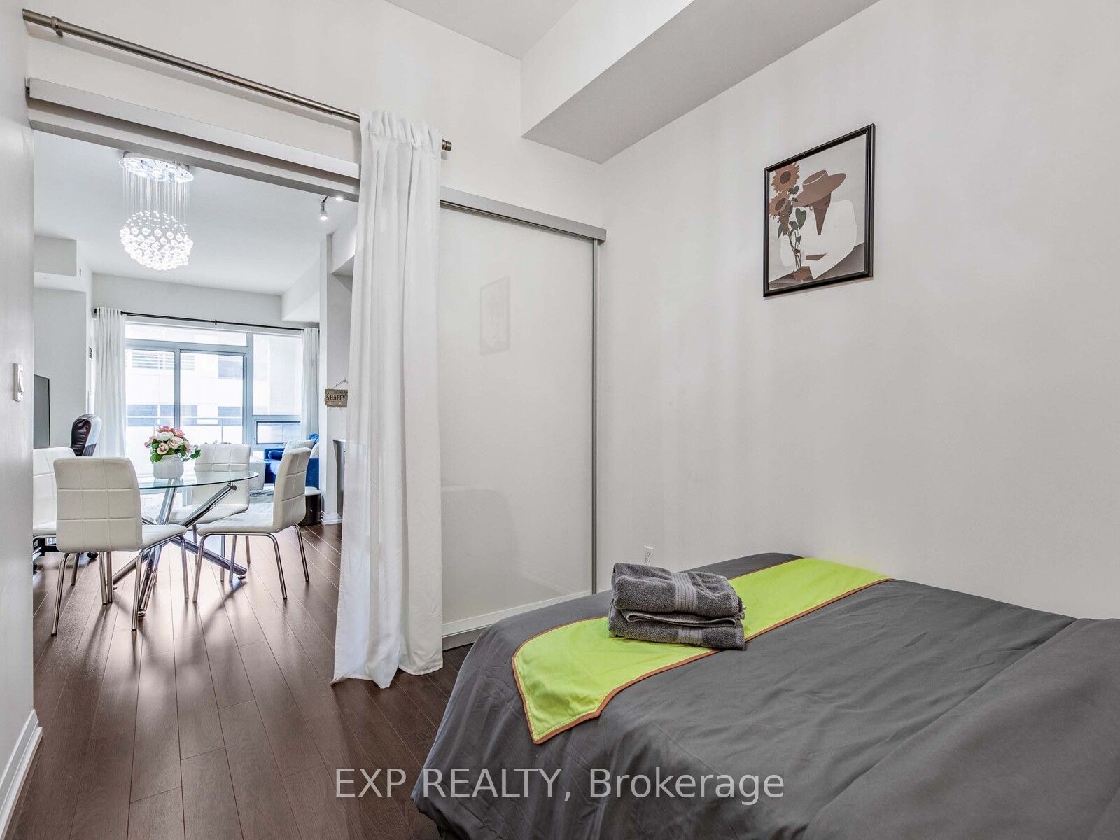 460 Adelaide Street E 833 Property Photo 20