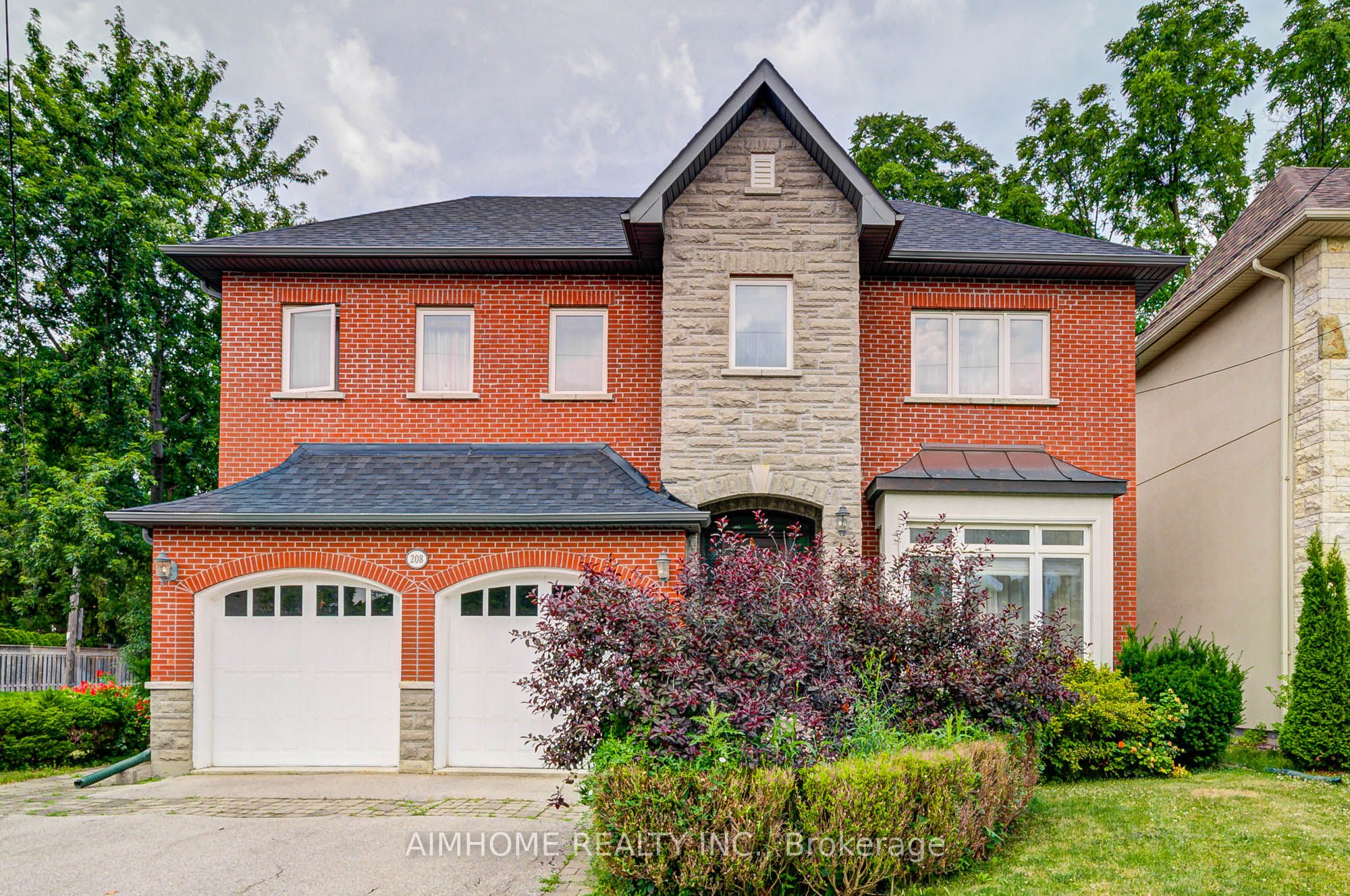 208 Florence Avenue Property Photo 1