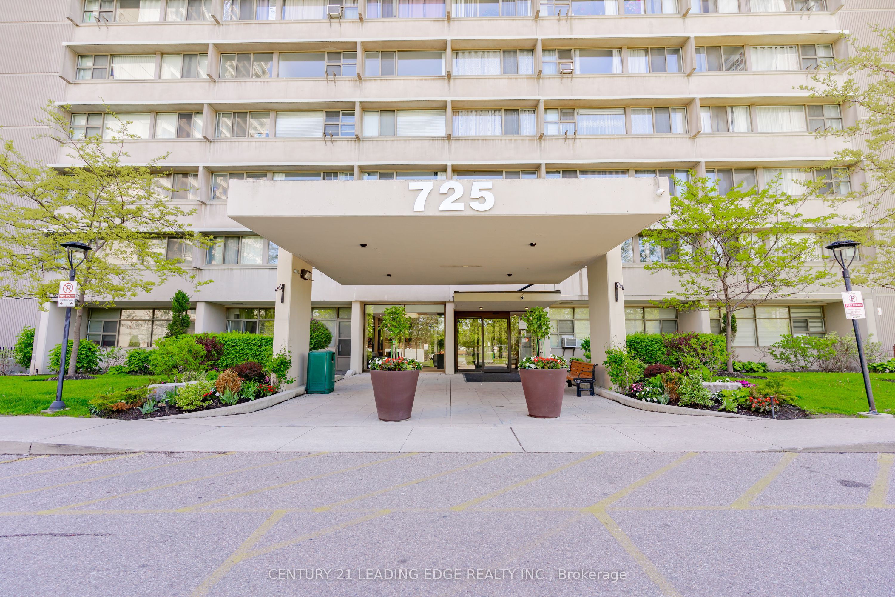 725 Don Mills Road 1206 Property Photo 2