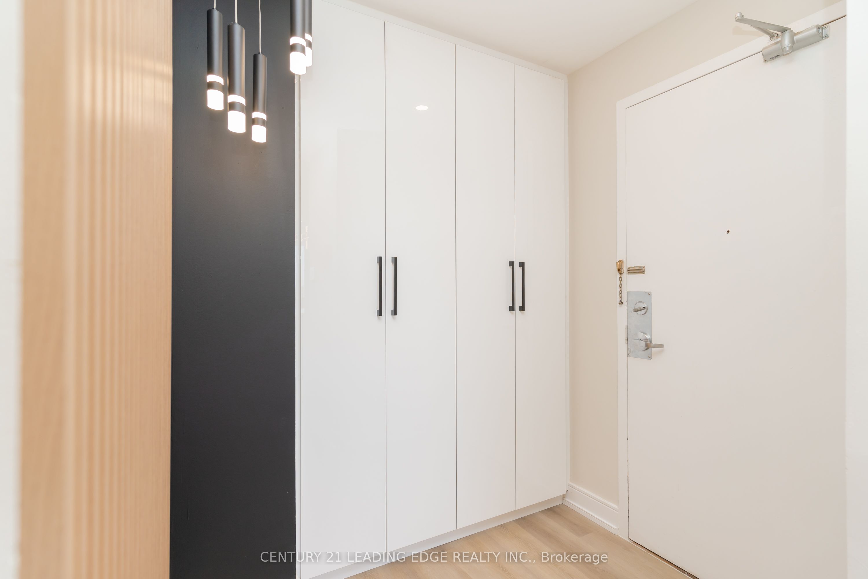 725 Don Mills Road 1206 Property Photo 9
