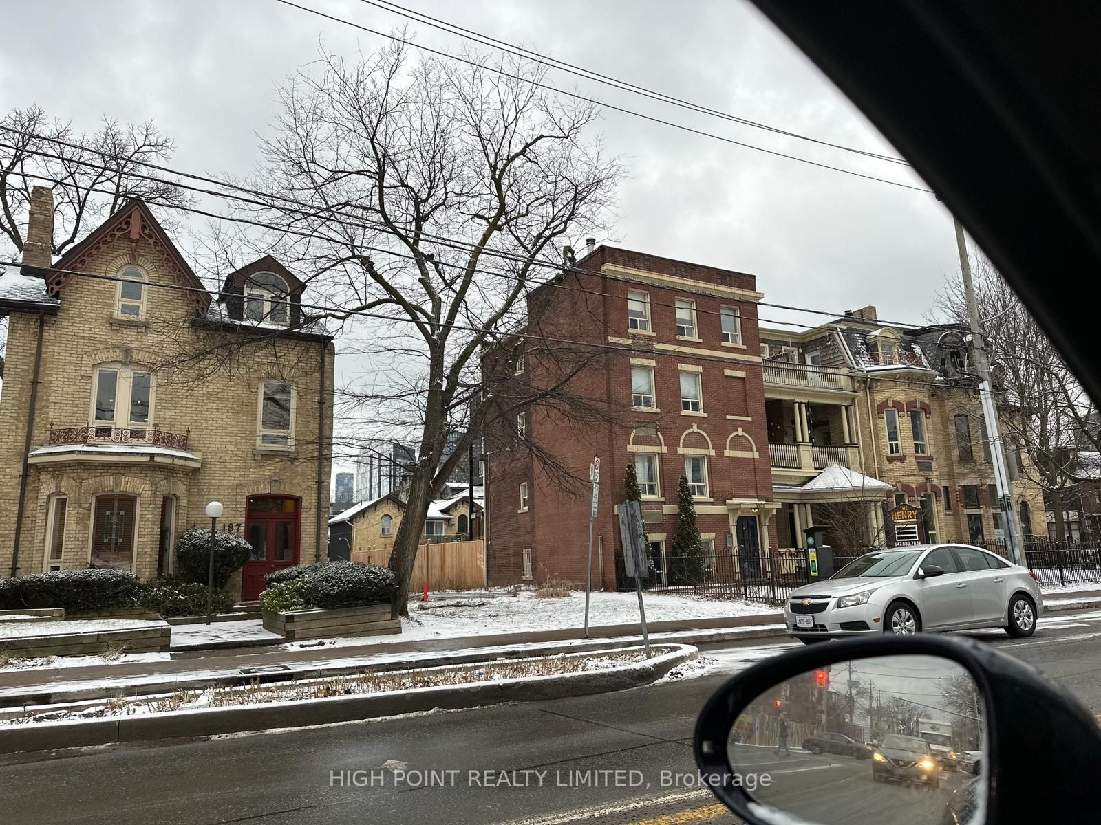 185 Gerrard Street E Property Photo 2