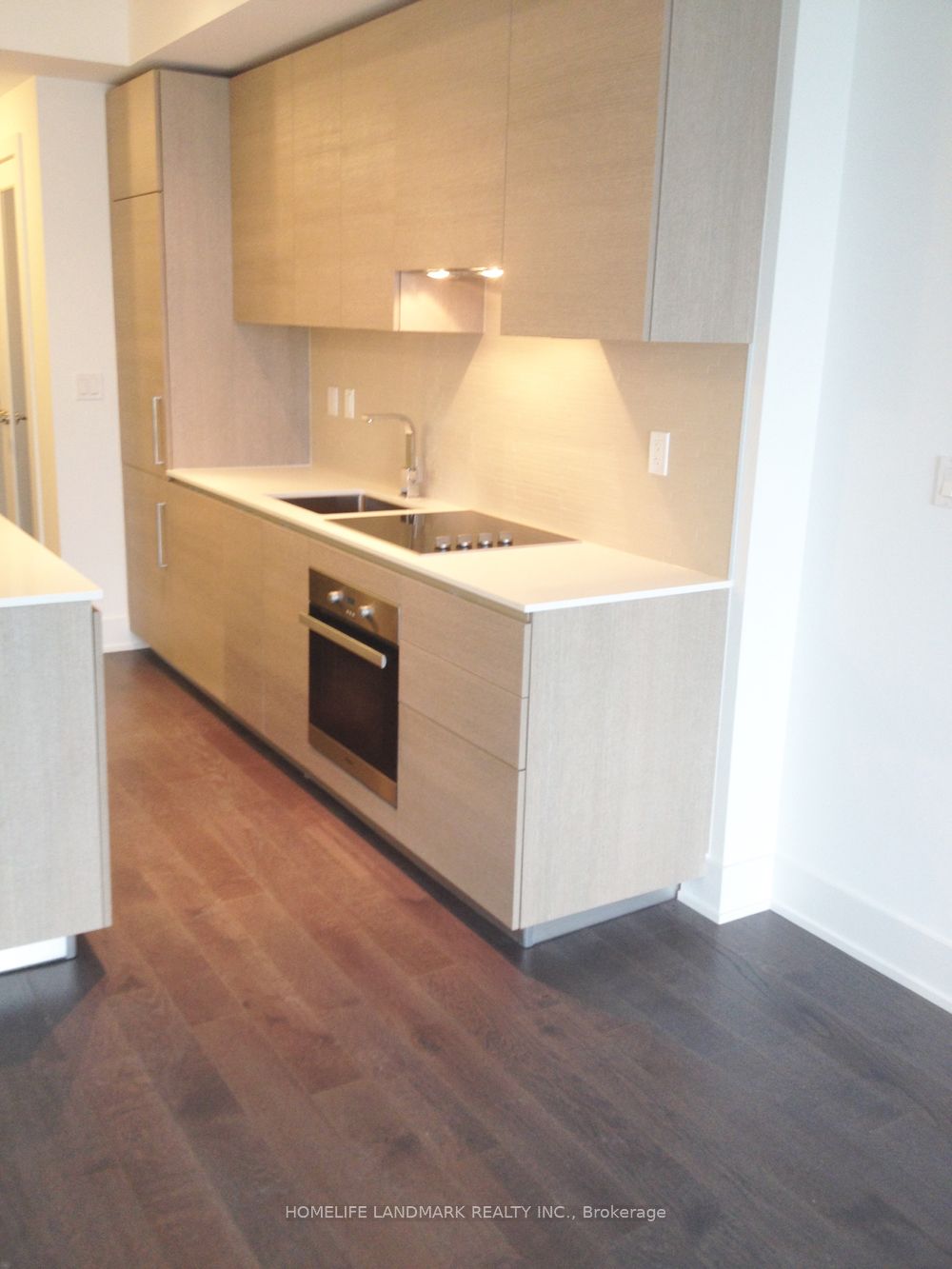 200 Bloor Street W 702 Property Photo 4