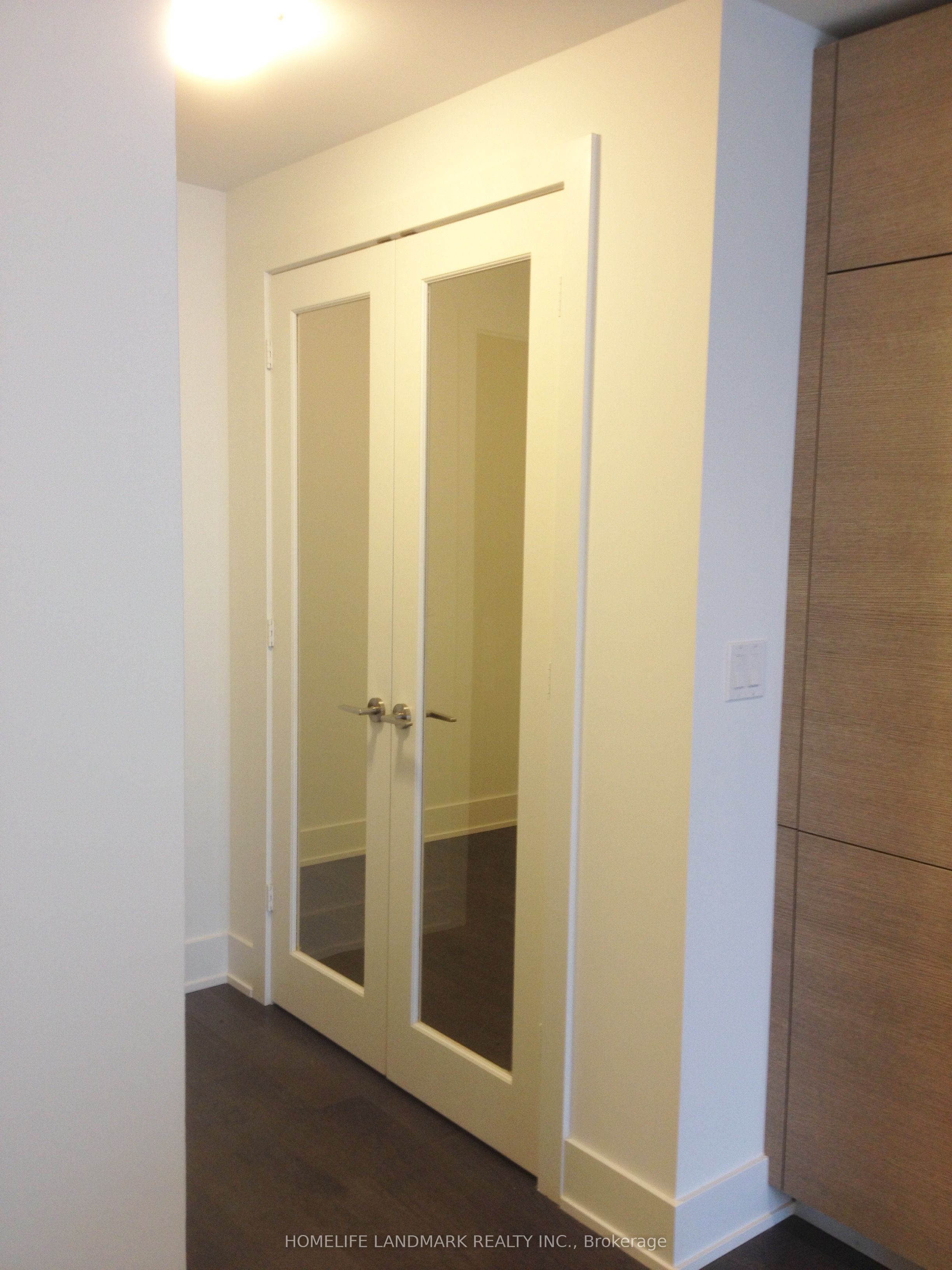 200 Bloor Street W 702 Property Photo 17