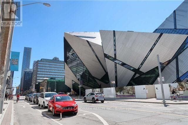200 Bloor Street W 702 Property Photo 21