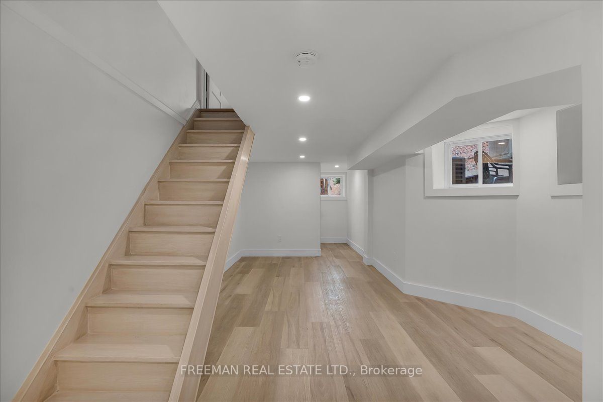 89 Olive Avenue Property Photo 30