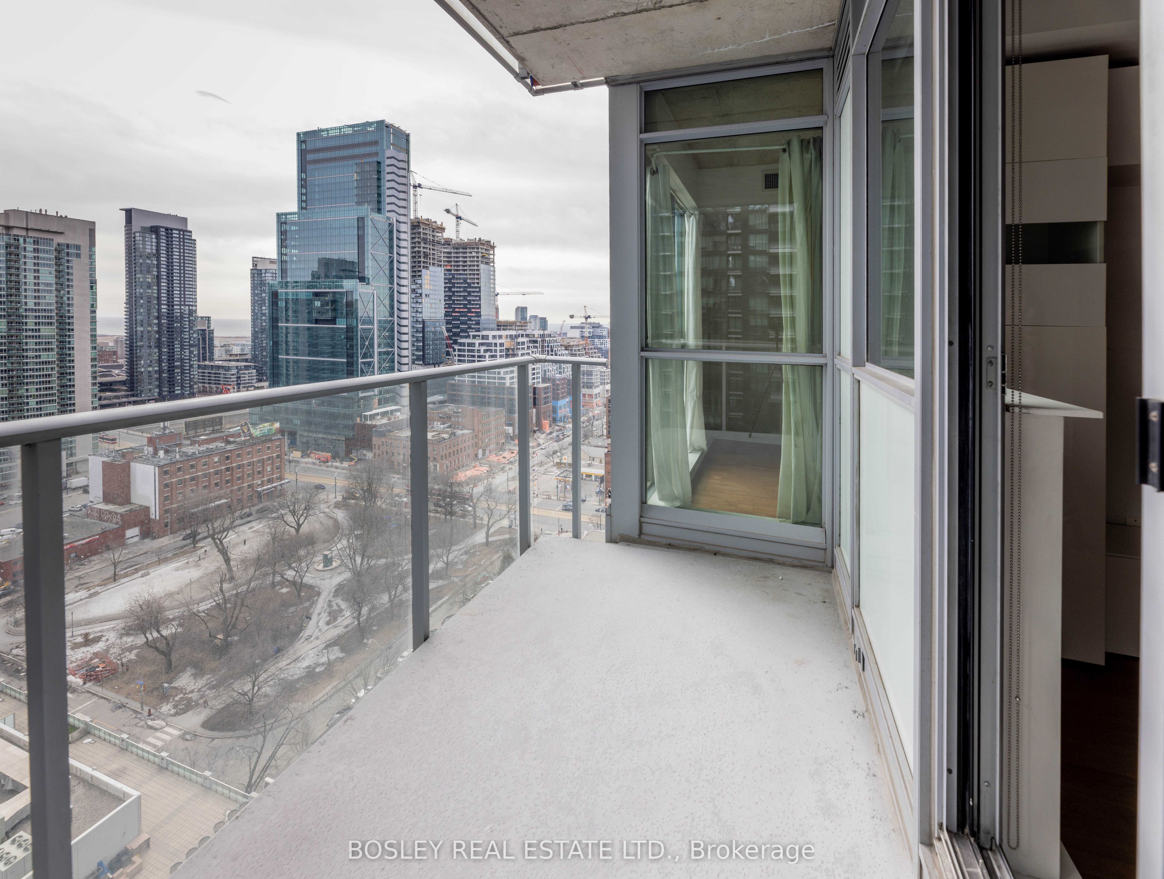 375 King Street W 2203 Property Photo 16