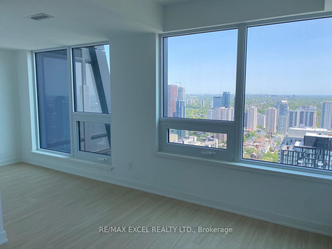 8 Wellesley Street W 5508 Property Photo 6