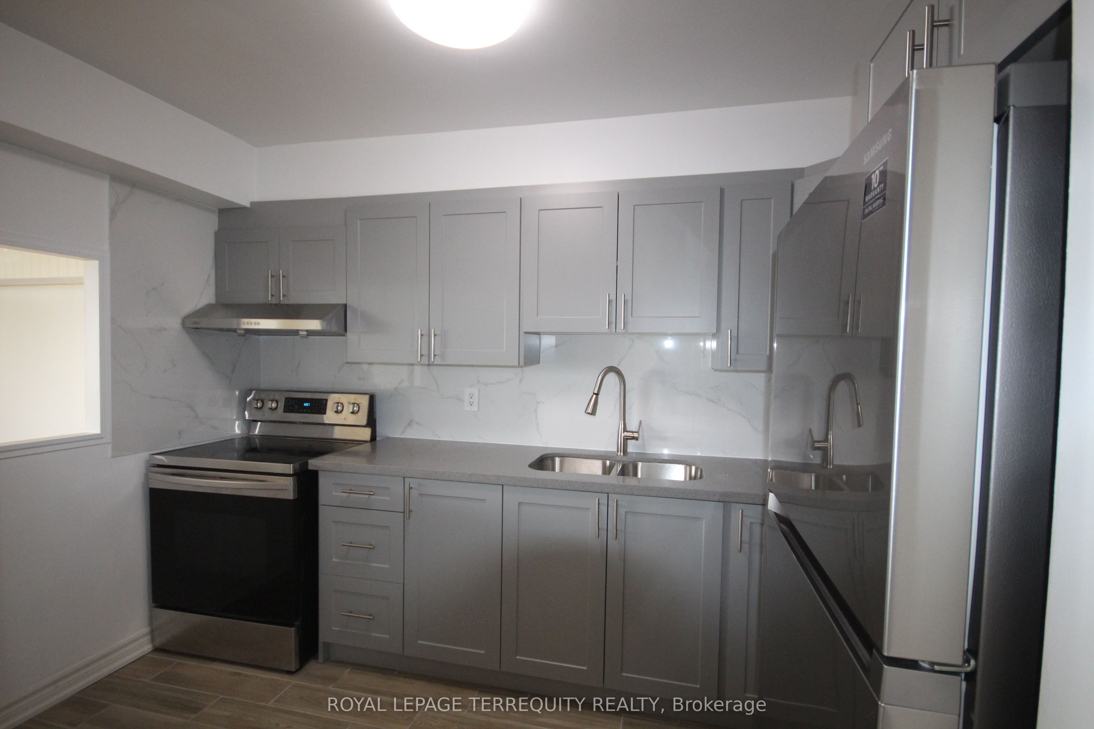 20 Forest Manor Road 707 Property Photo 3