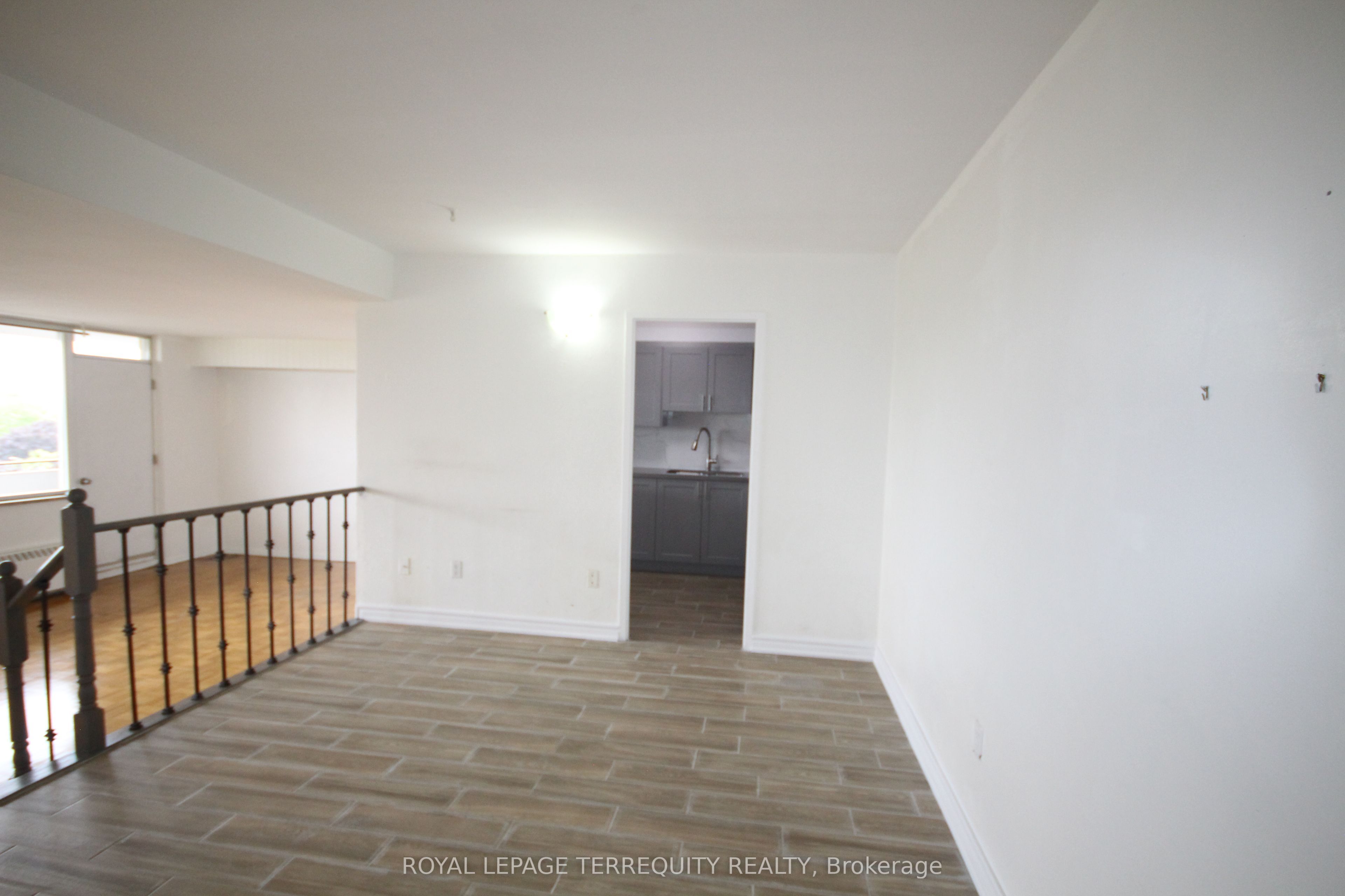 20 Forest Manor Road 707 Property Photo 8