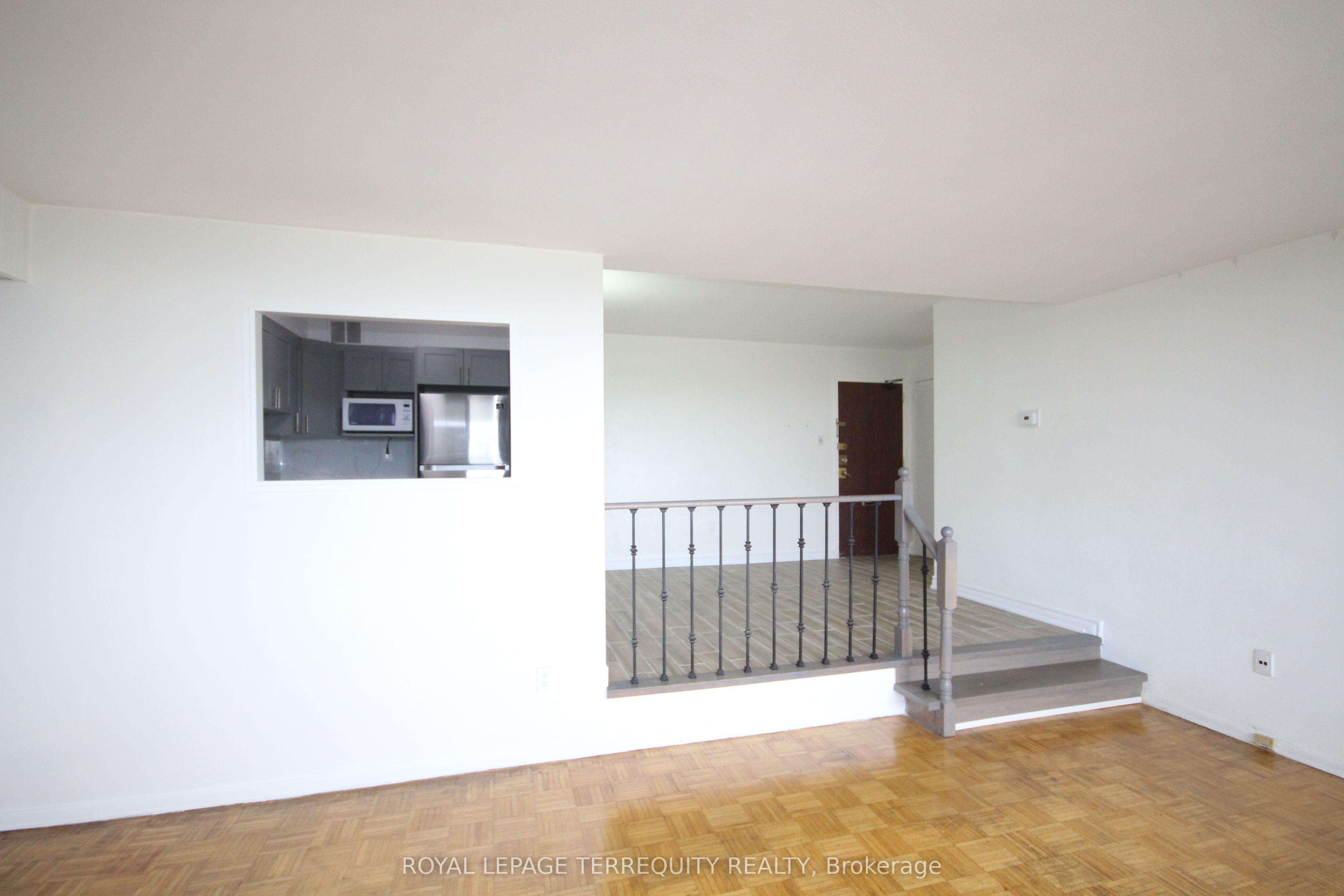 20 Forest Manor Road 707 Property Photo 9
