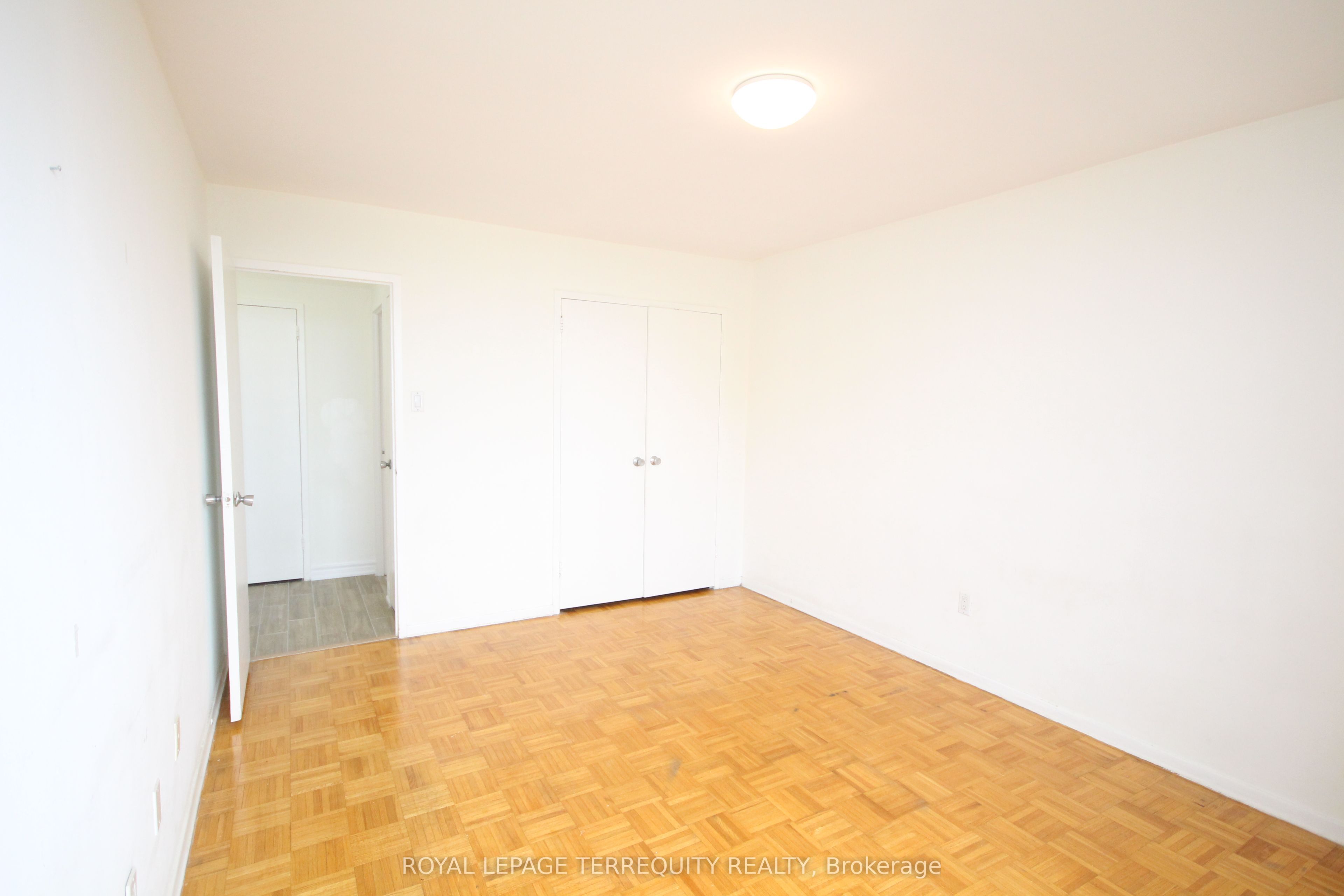 20 Forest Manor Road 707 Property Photo 14