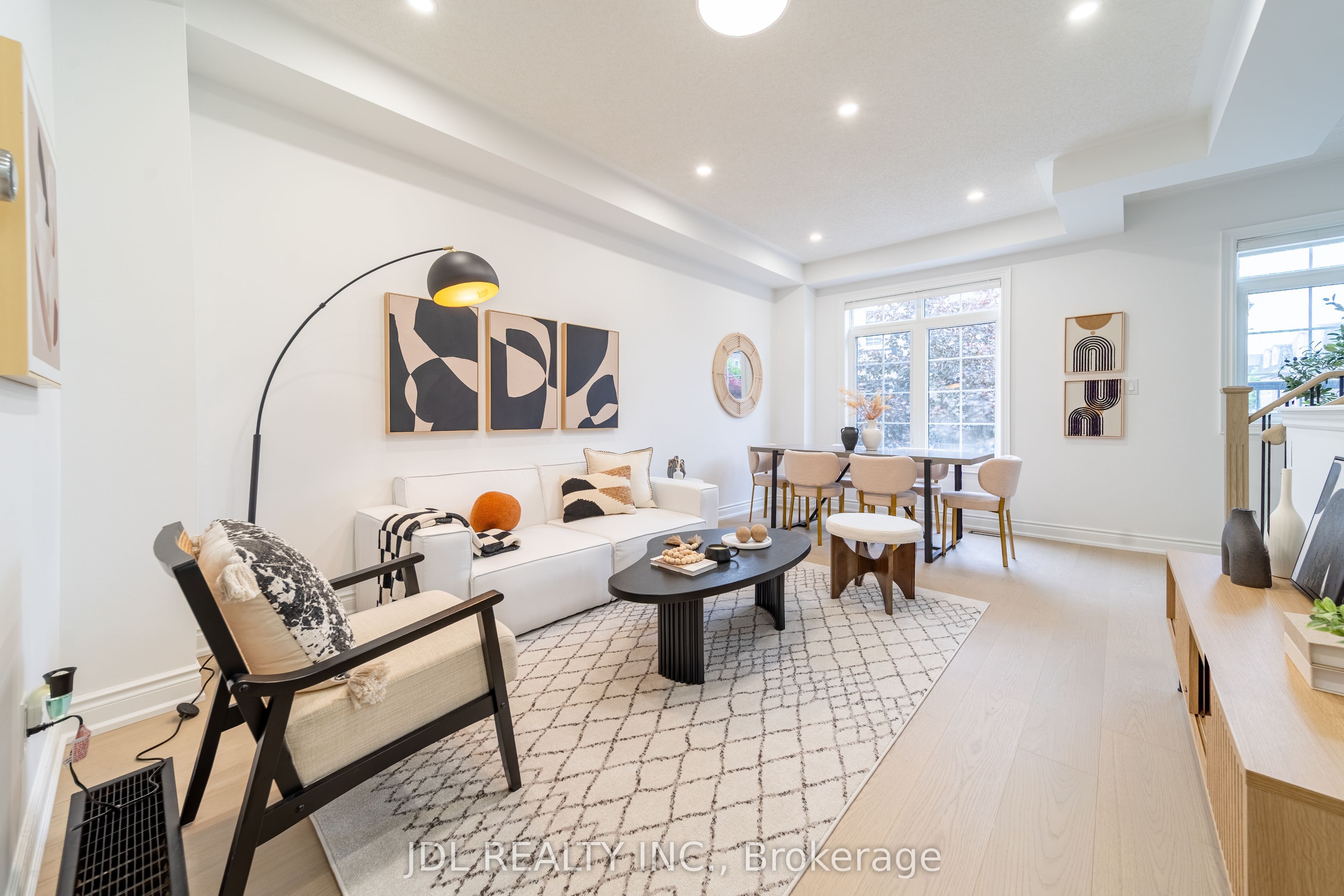51 Routliffe Lane Property Photo 1