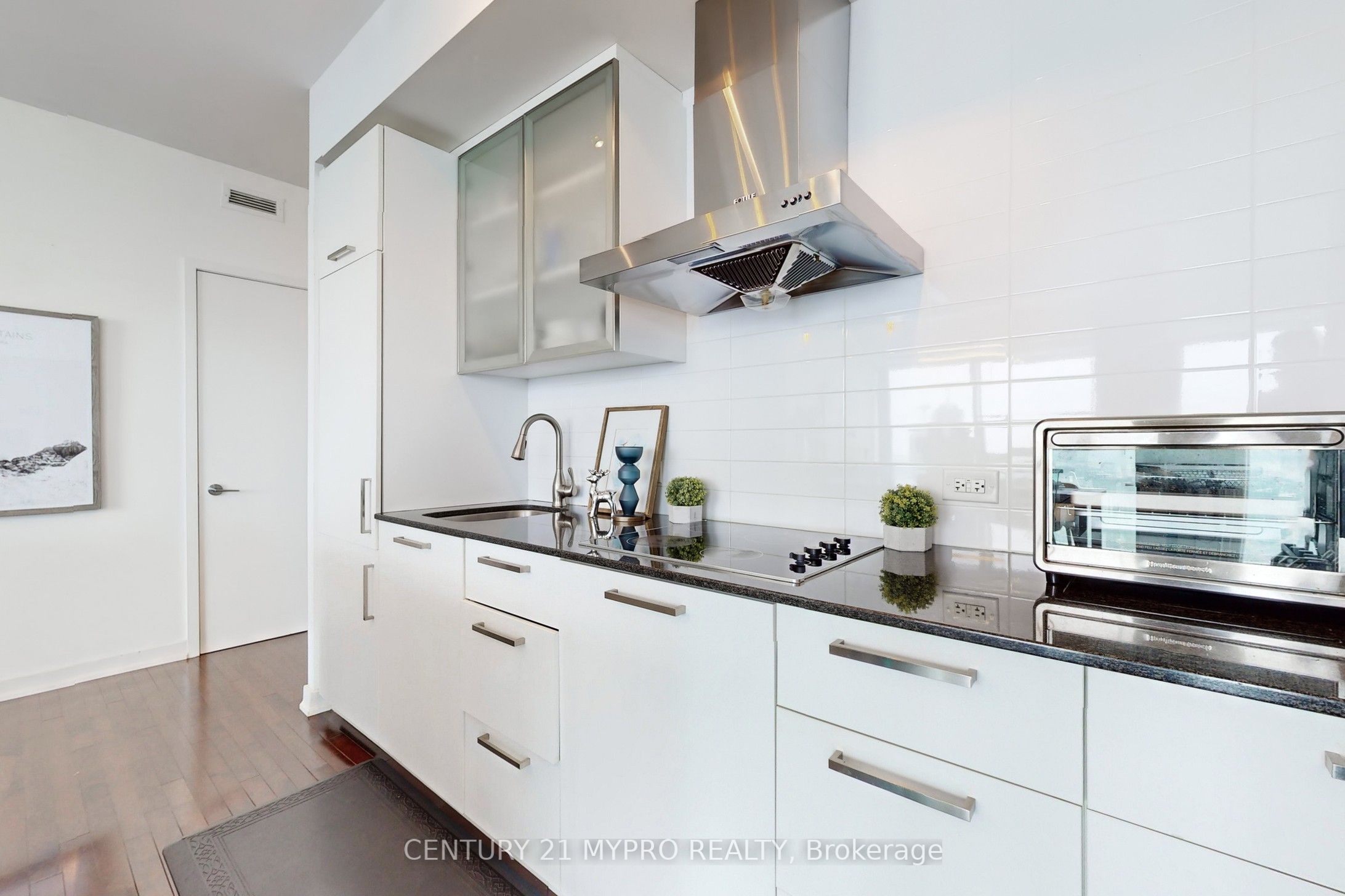 12 York Street 5304 Property Photo 6