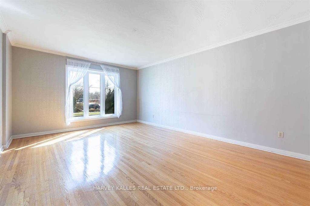 550 Glencairn Avenue Main Property Photo 5