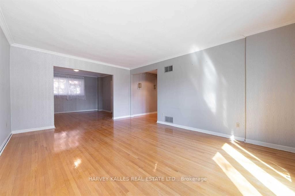 550 Glencairn Avenue Main Property Photo 6