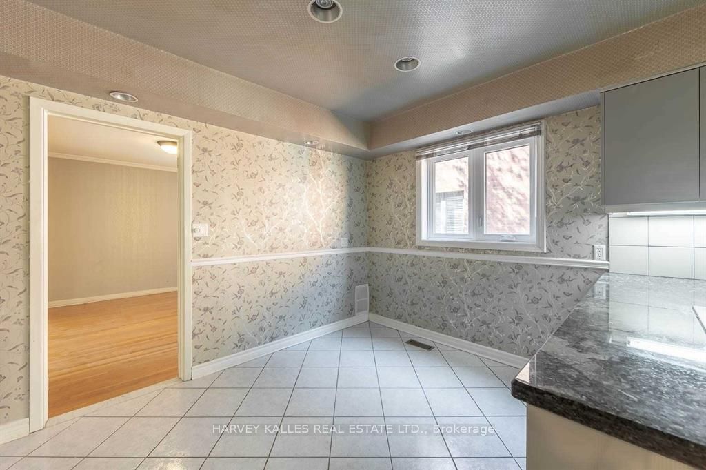 550 Glencairn Avenue Main Property Photo 11