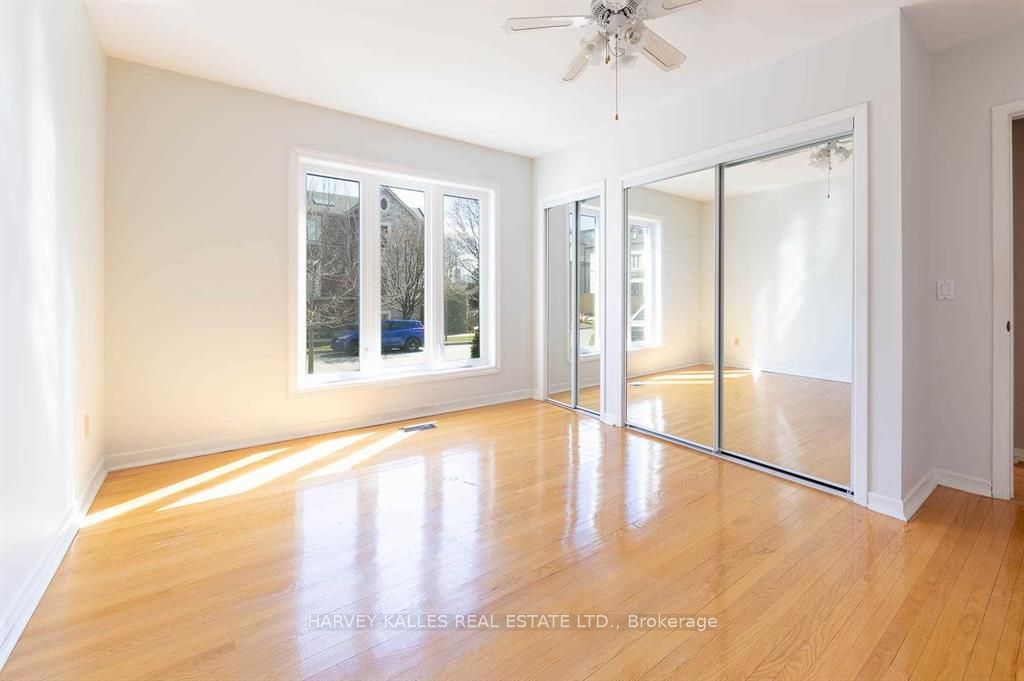 550 Glencairn Avenue Main Property Photo 17
