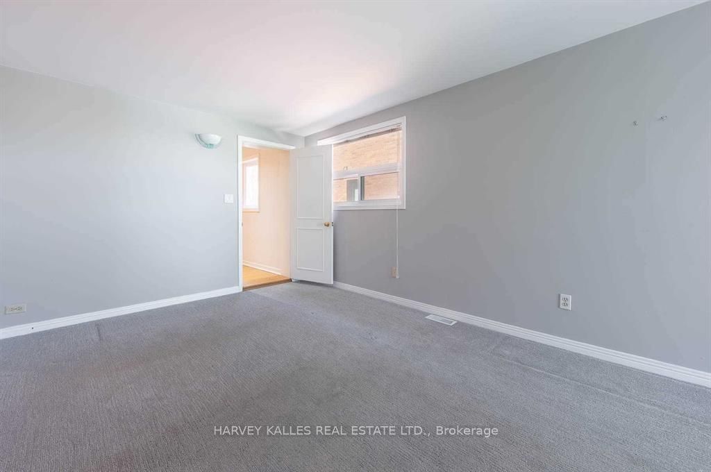 550 Glencairn Avenue Main Property Photo 23