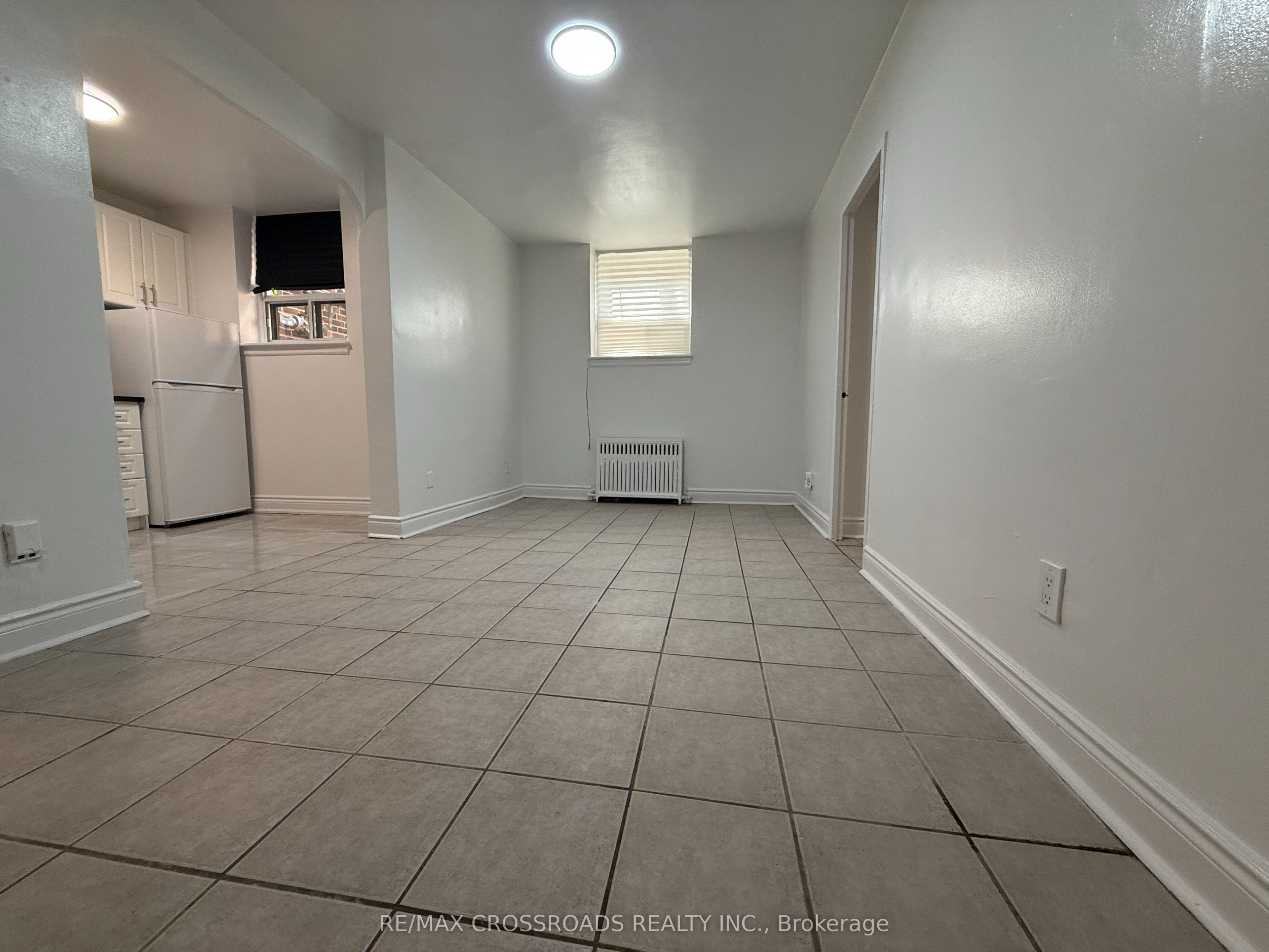 2770 Yonge Street B05 Property Photo 3