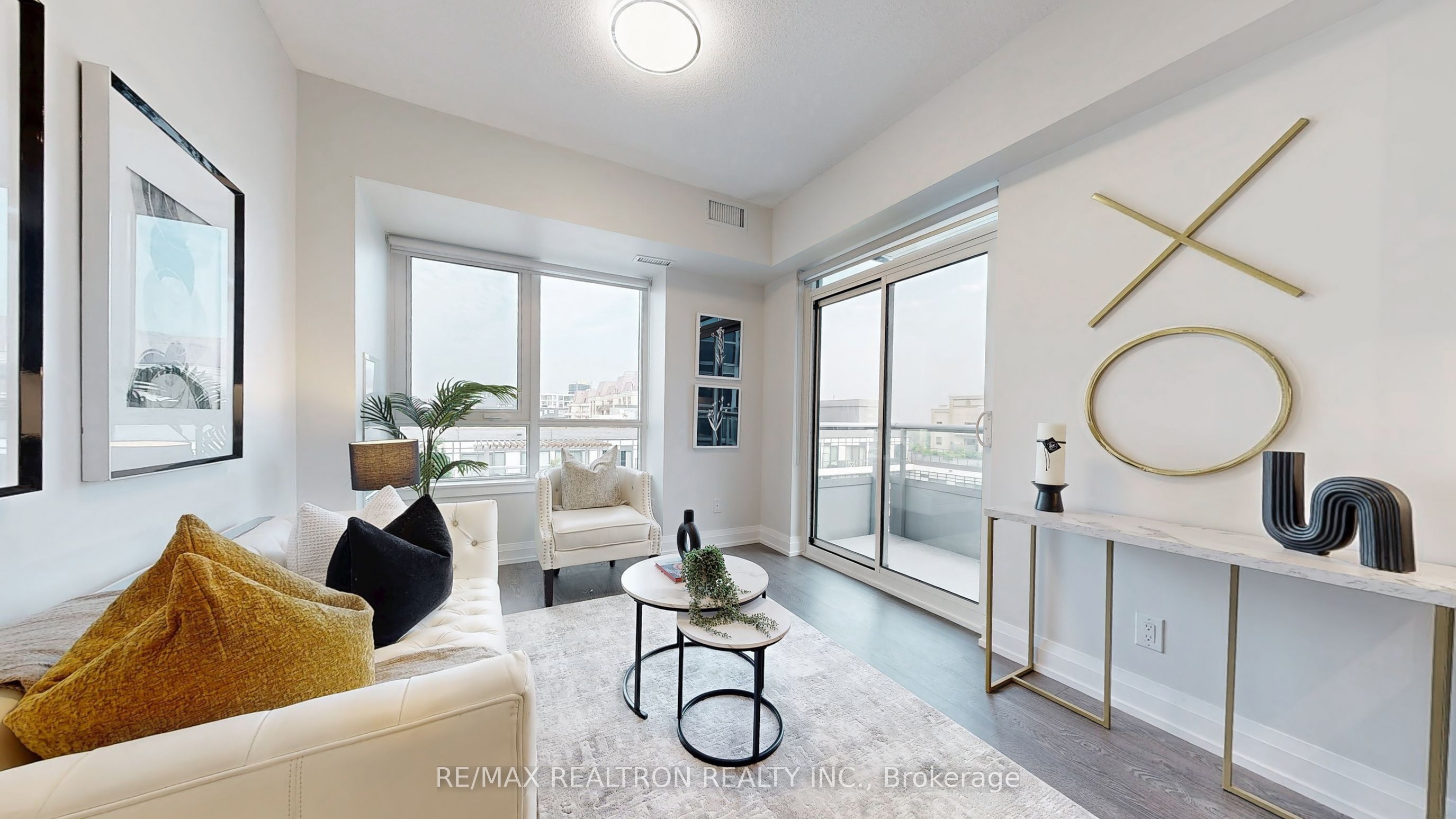 591 Sheppard Avenue E 923 Property Photo 11