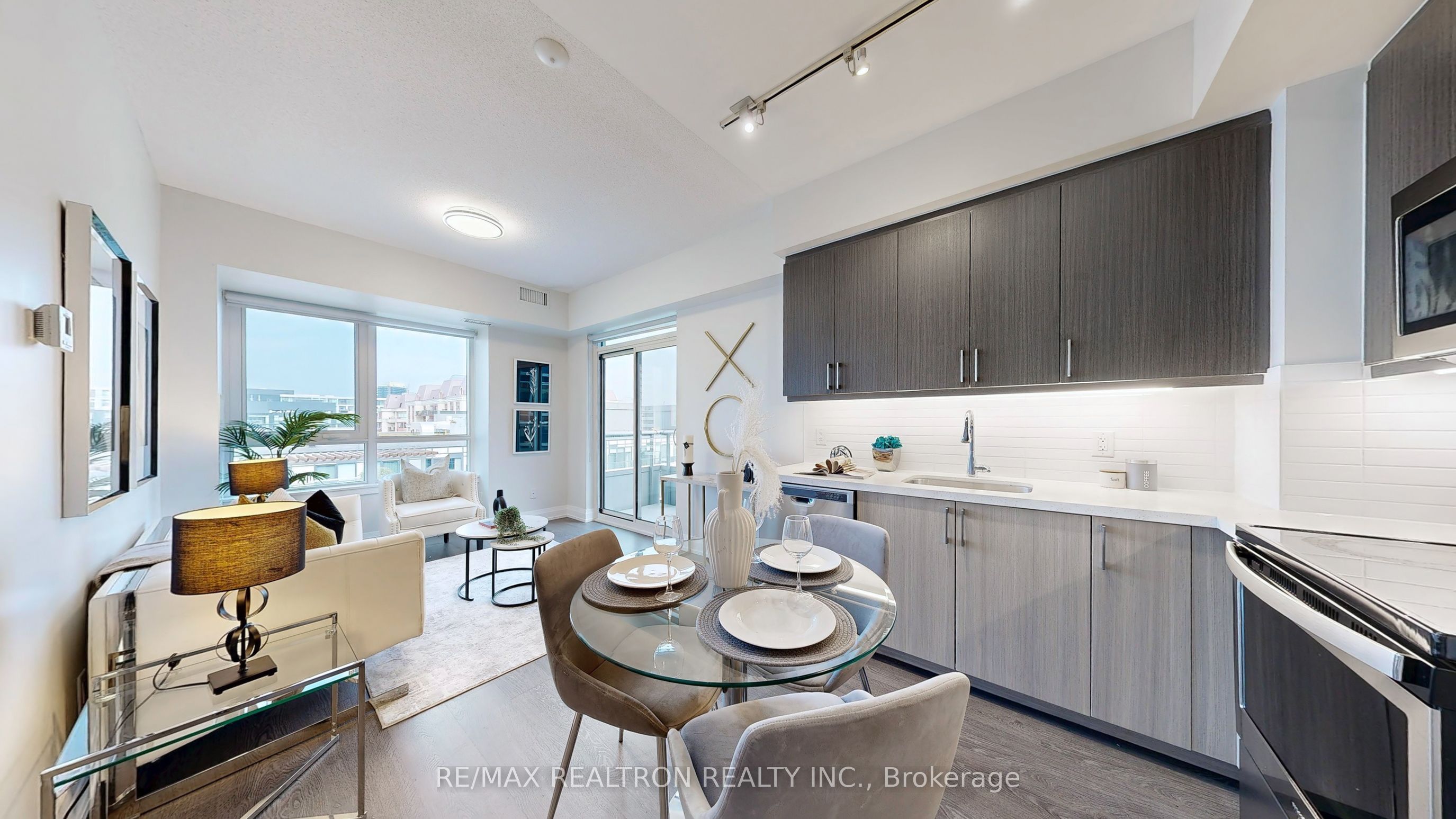 591 Sheppard Avenue E 923 Property Photo 14
