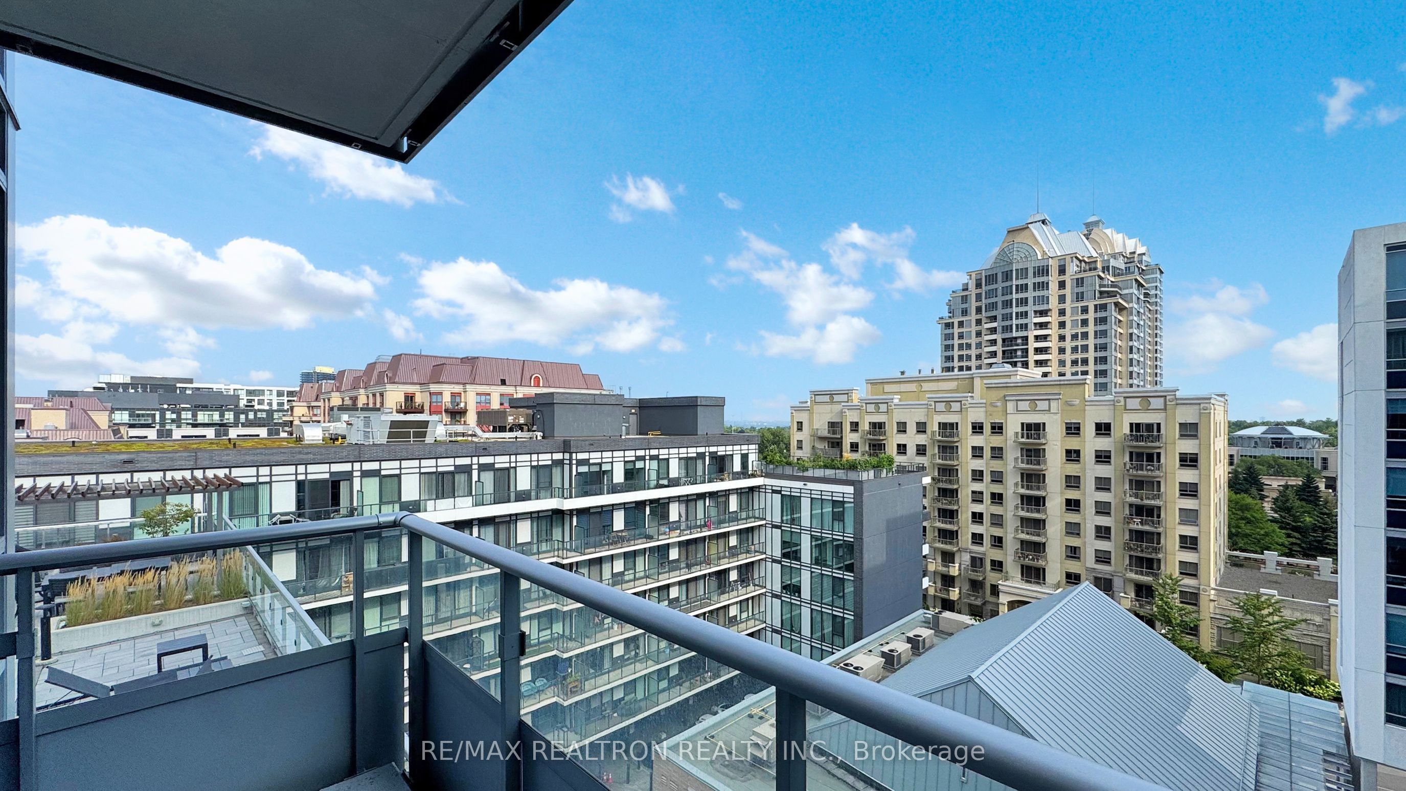 591 Sheppard Avenue E 923 Property Photo 29