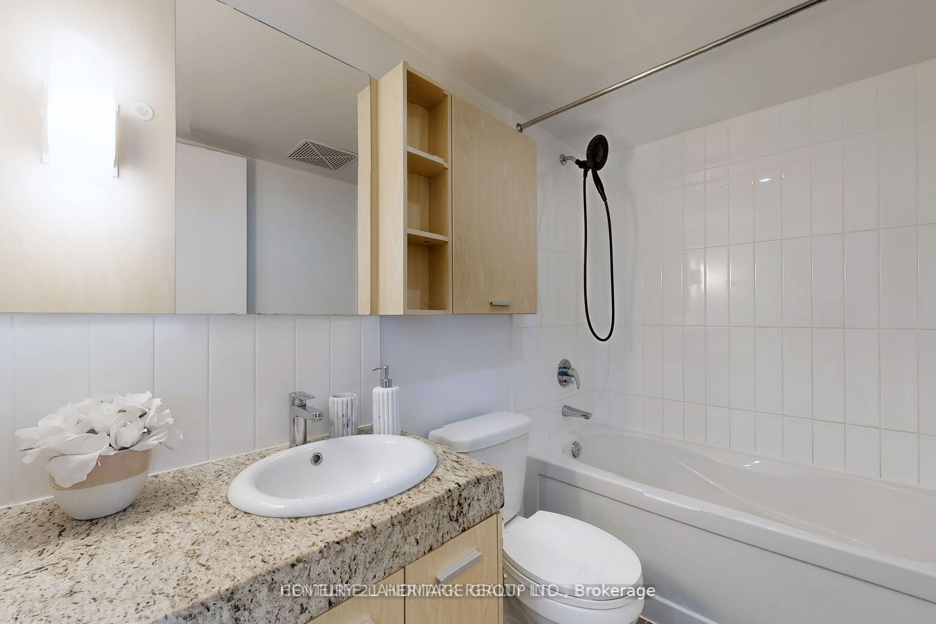 15 Singer Court 1103 Property Photo 26