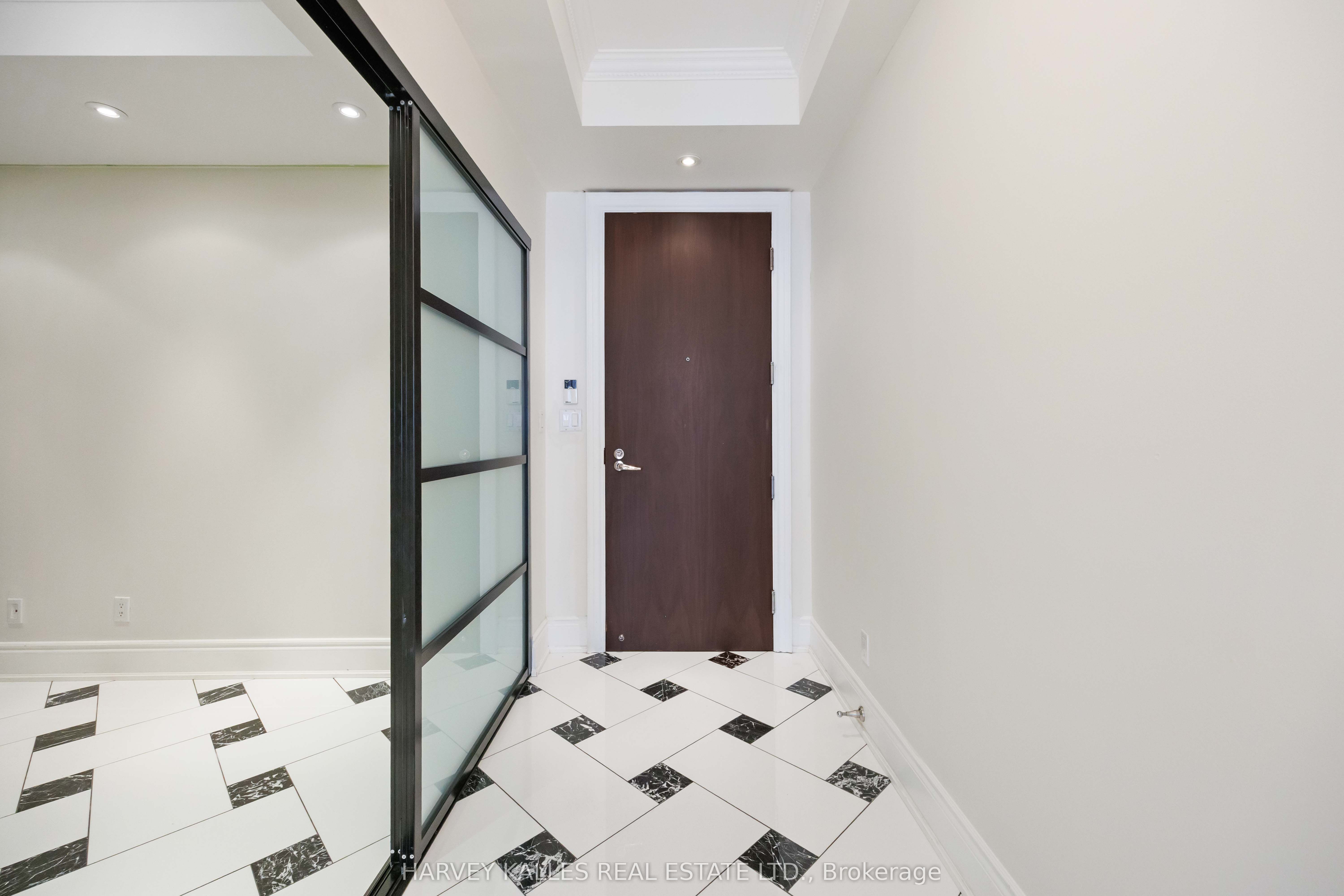 10 Bellair Street 1403 Property Photo 7