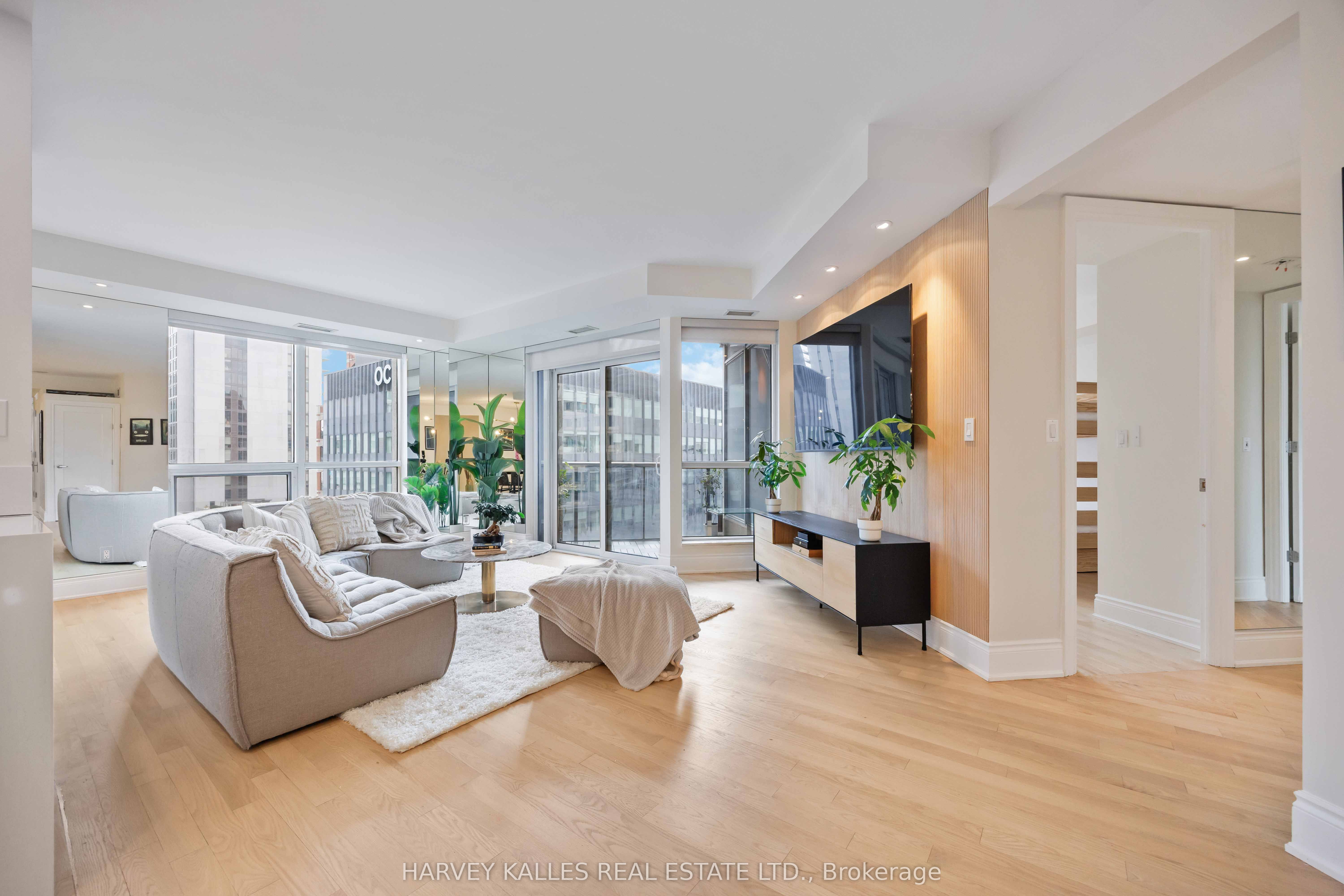 10 Bellair Street 1403 Property Photo 16