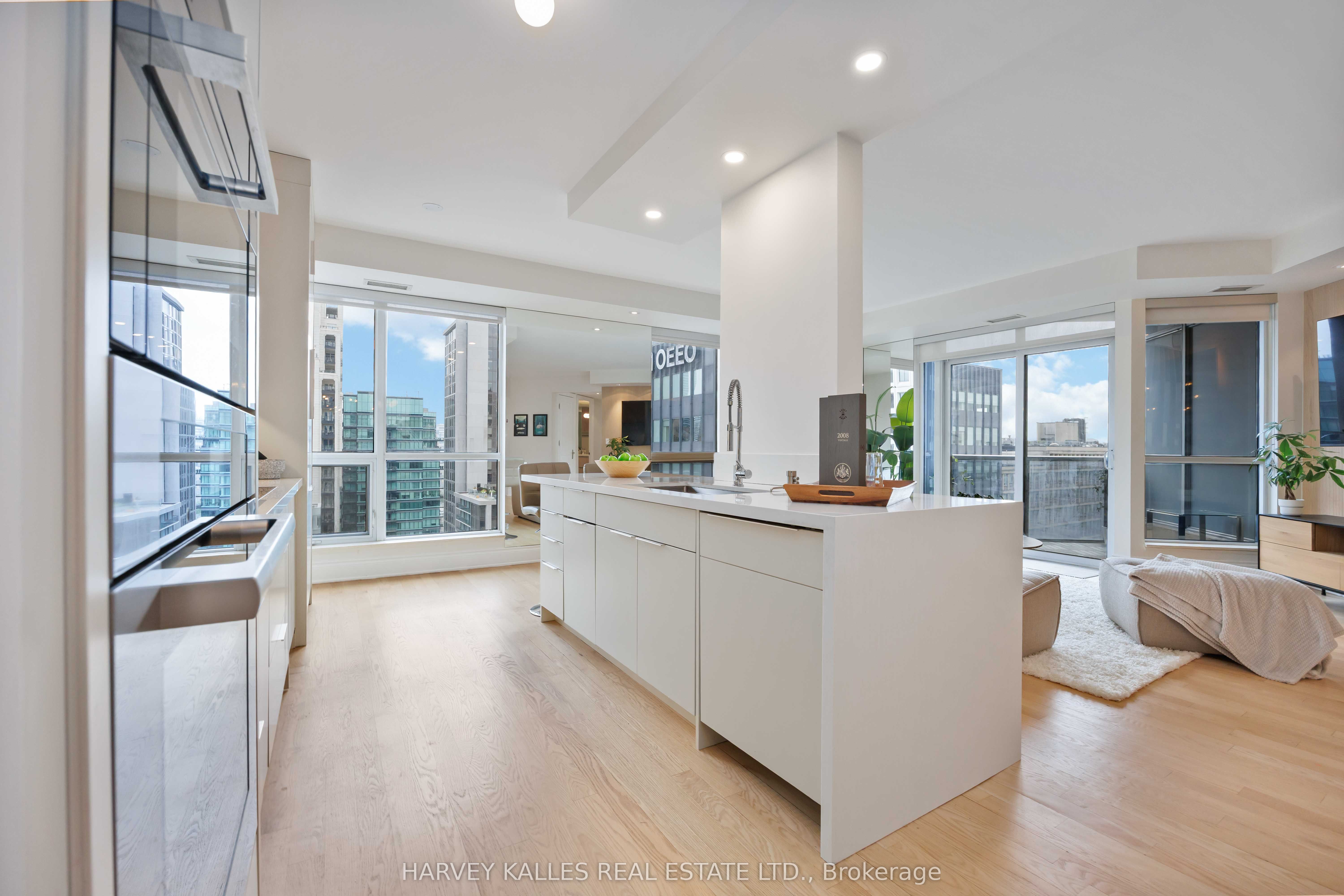 10 Bellair Street 1403 Property Photo 22