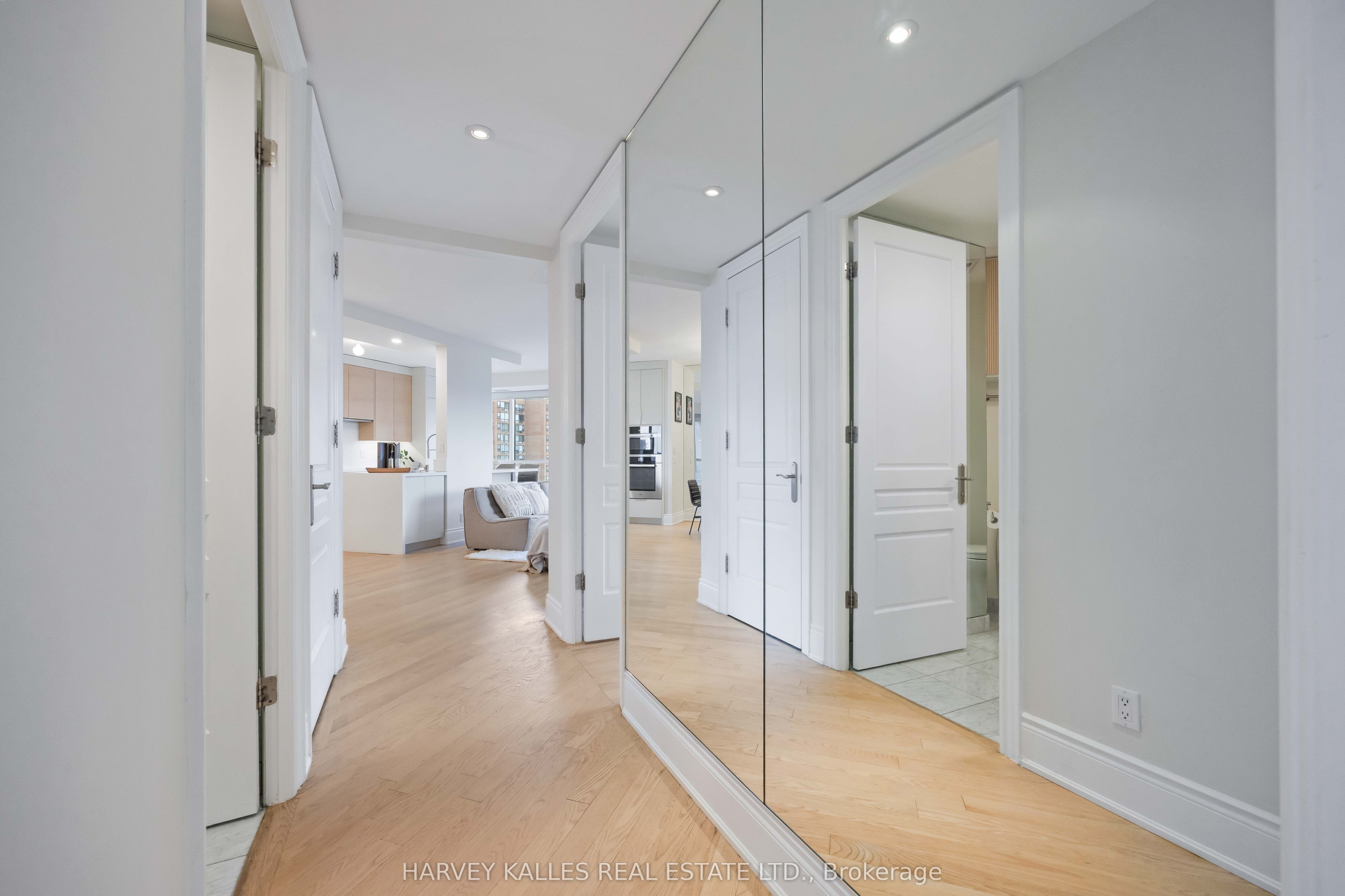 10 Bellair Street 1403 Property Photo 29