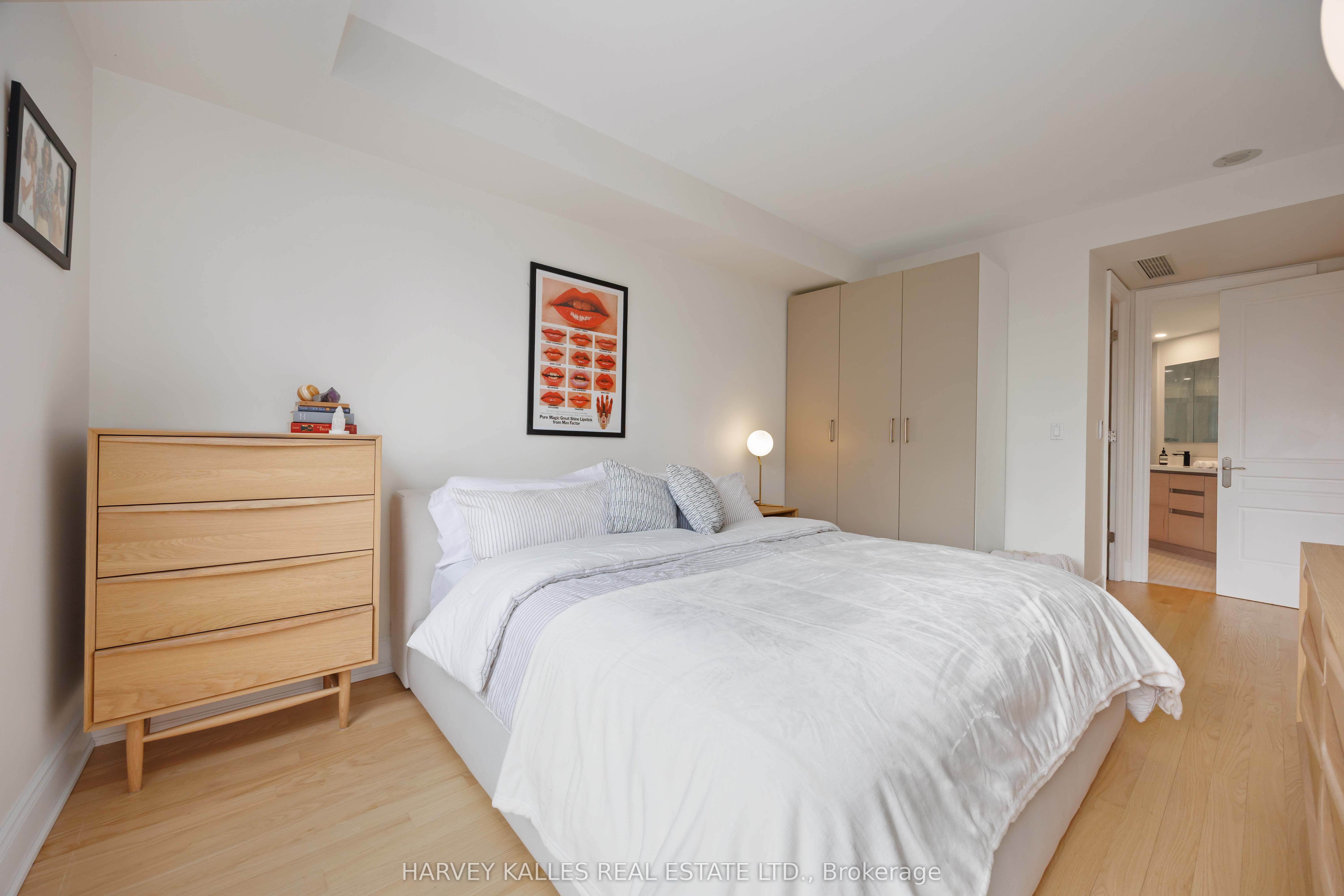 10 Bellair Street 1403 Property Photo 34