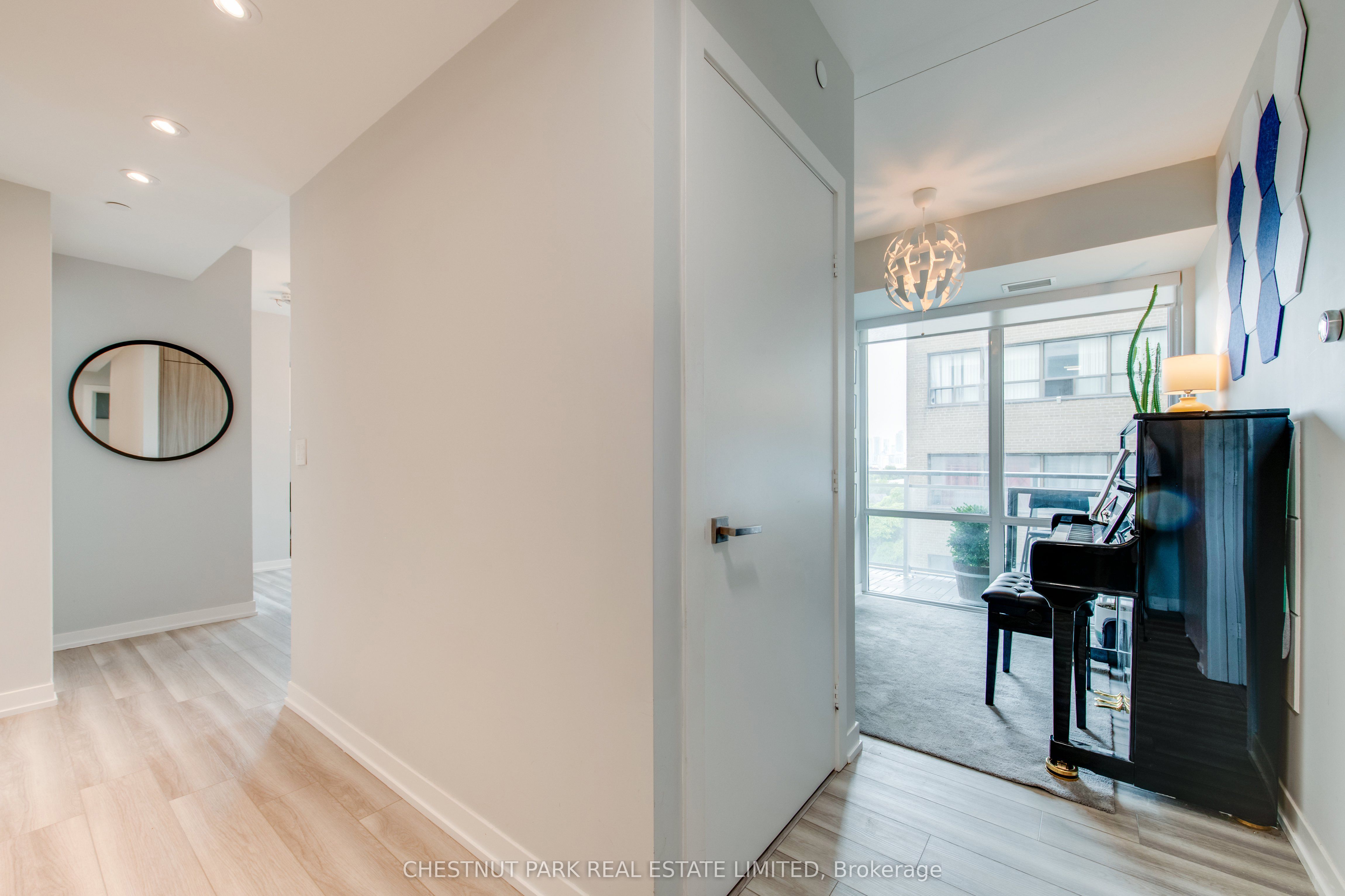 223 St. Clair Avenue W 614 Property Photo 33