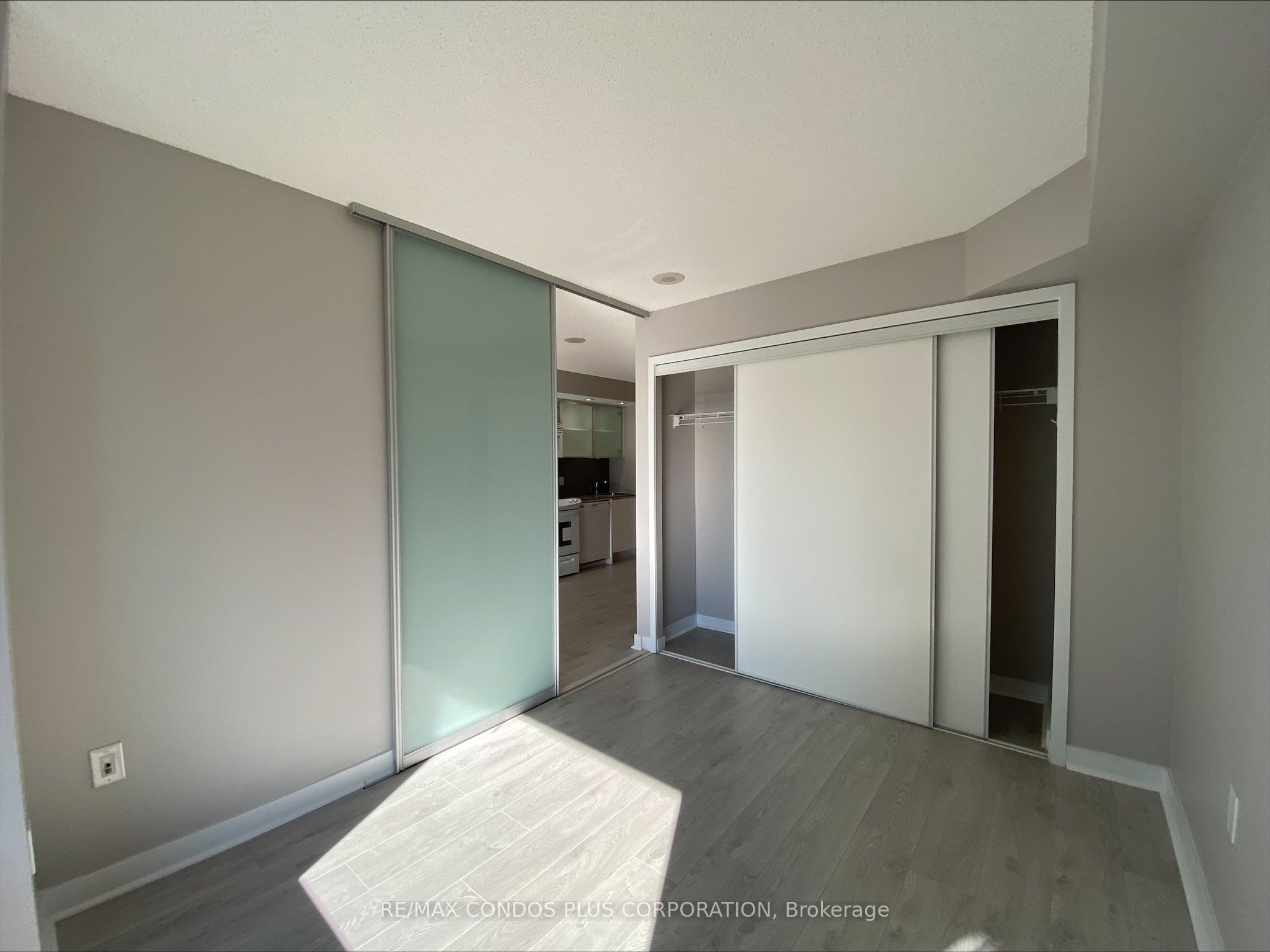 25 Telegram Mews 2110 Property Photo 13