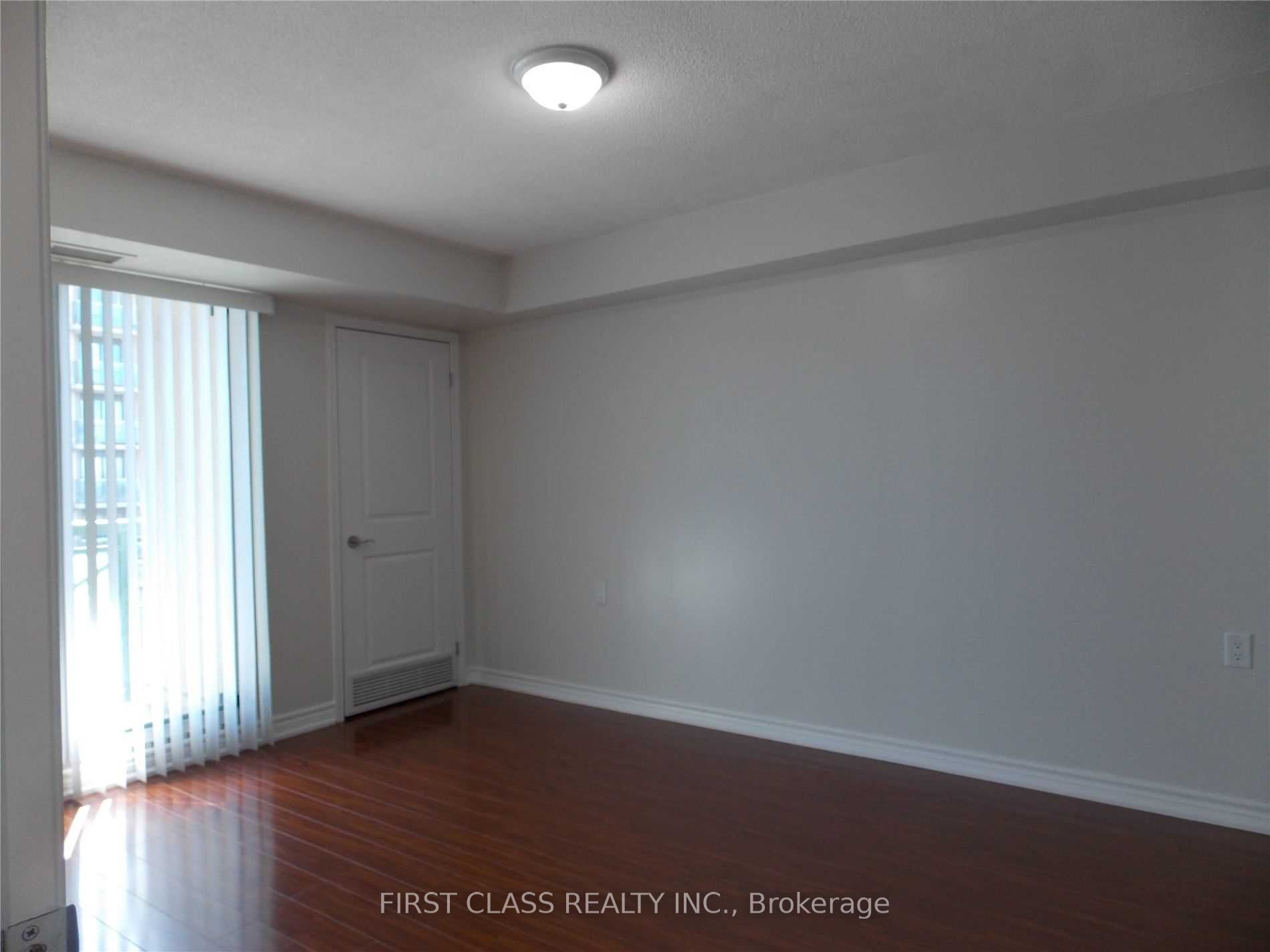 920 Sheppard Avenue W 308 Property Photo 5