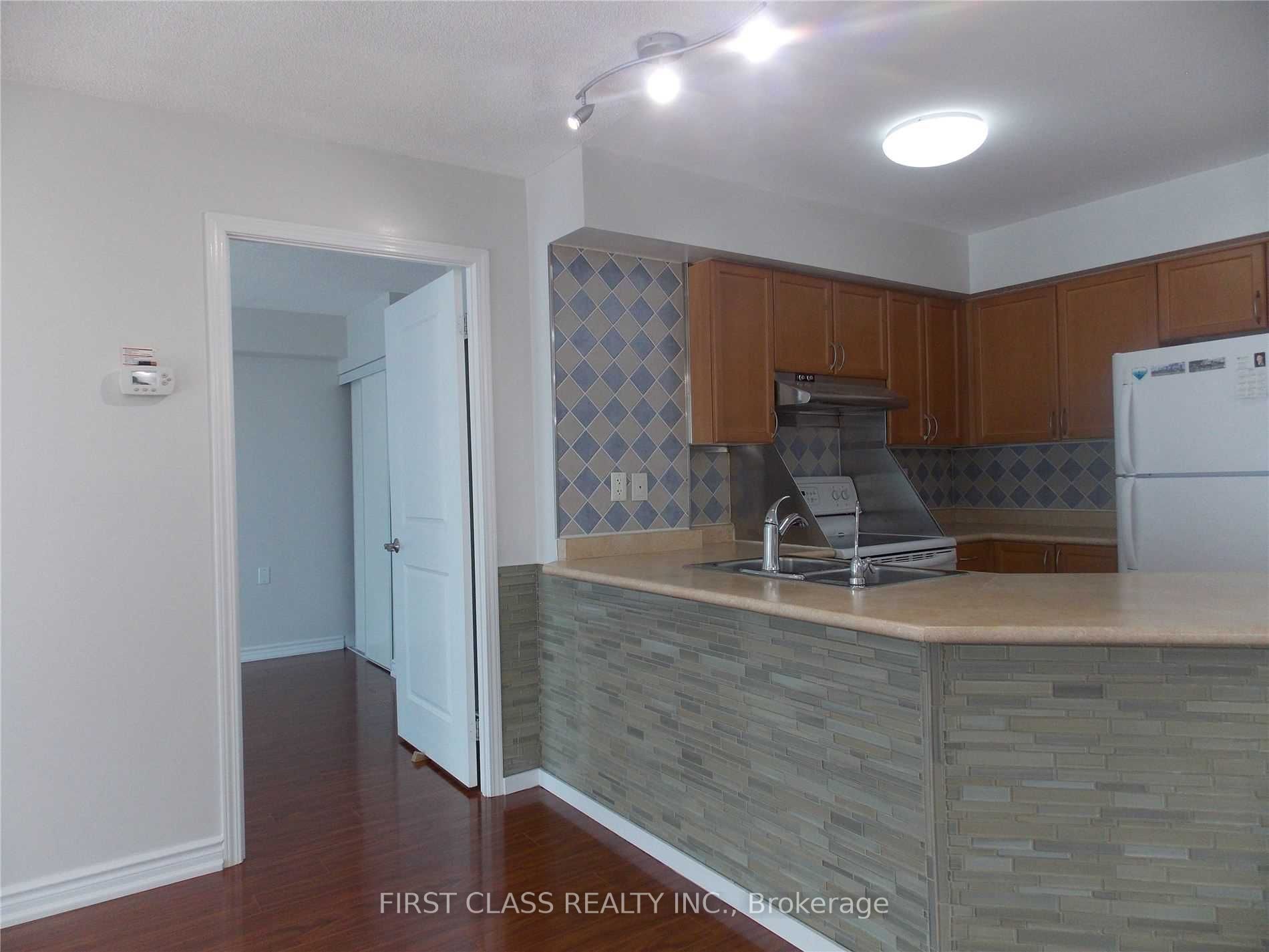 920 Sheppard Avenue W 308 Property Photo 6