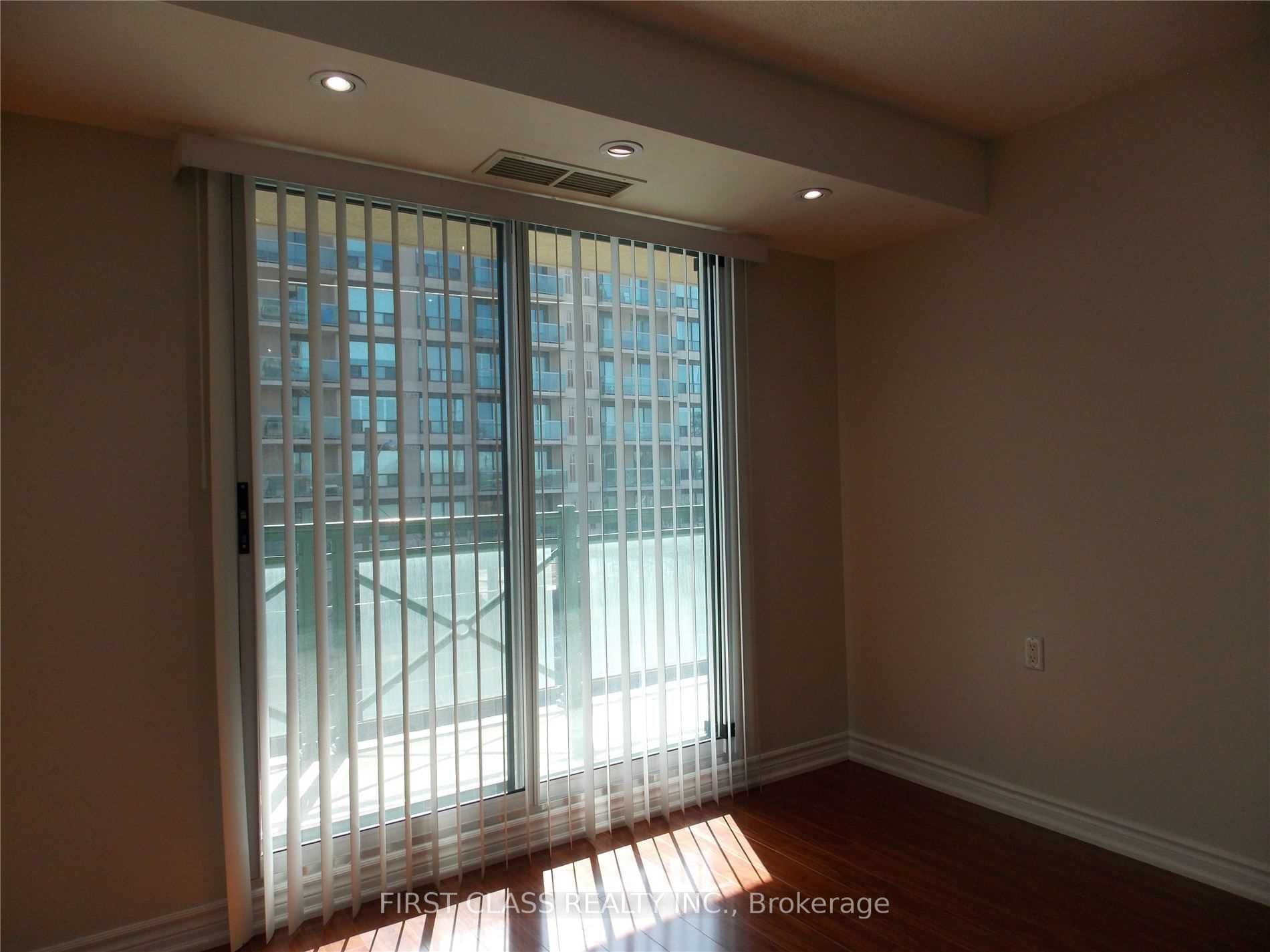 920 Sheppard Avenue W 308 Property Photo 7