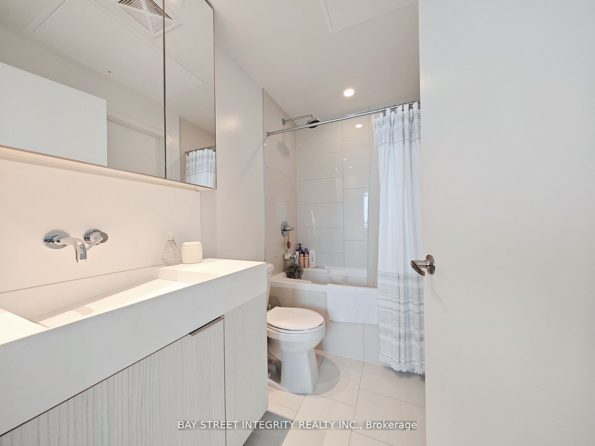 15 Lower Jarvis Street 1704 Property Photo 10