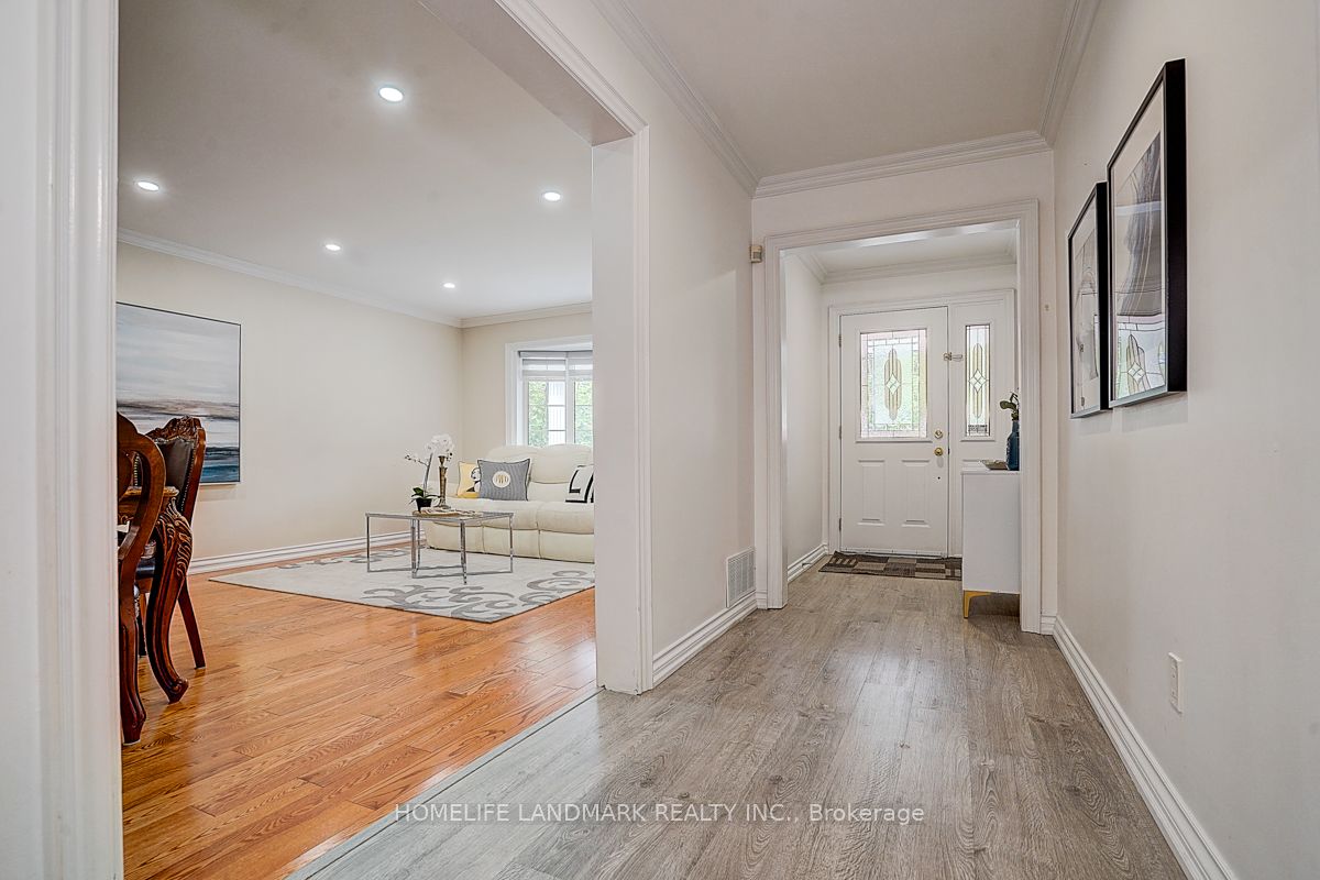 89 Whitehorn Crescent Property Photo 2