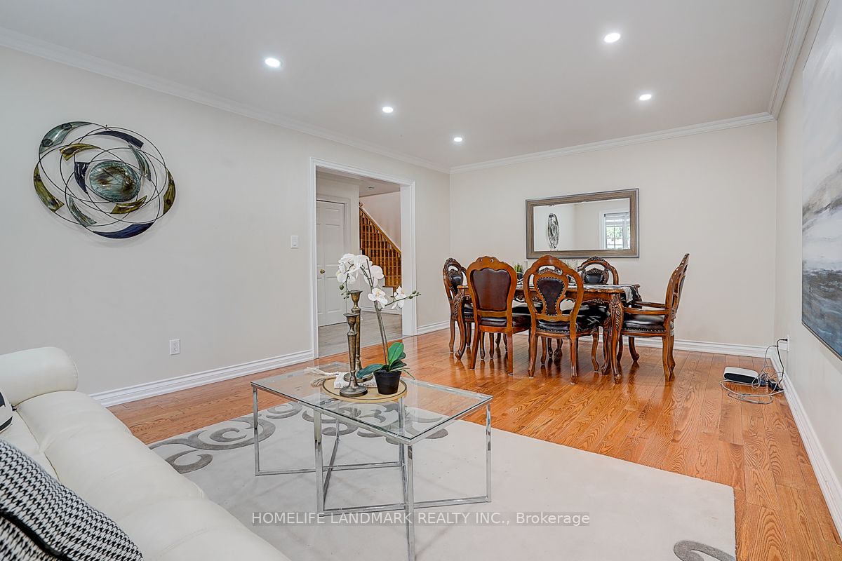 89 Whitehorn Crescent Property Photo 5