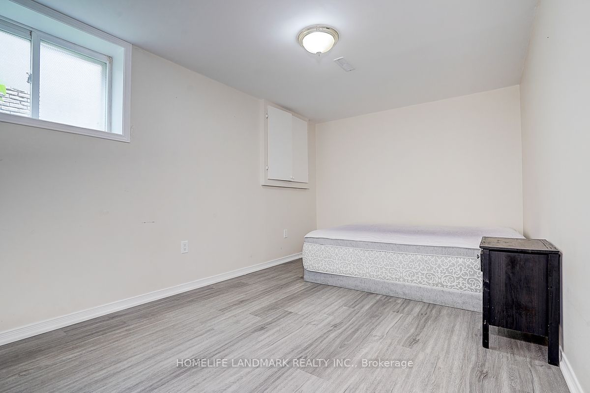 89 Whitehorn Crescent Property Photo 34
