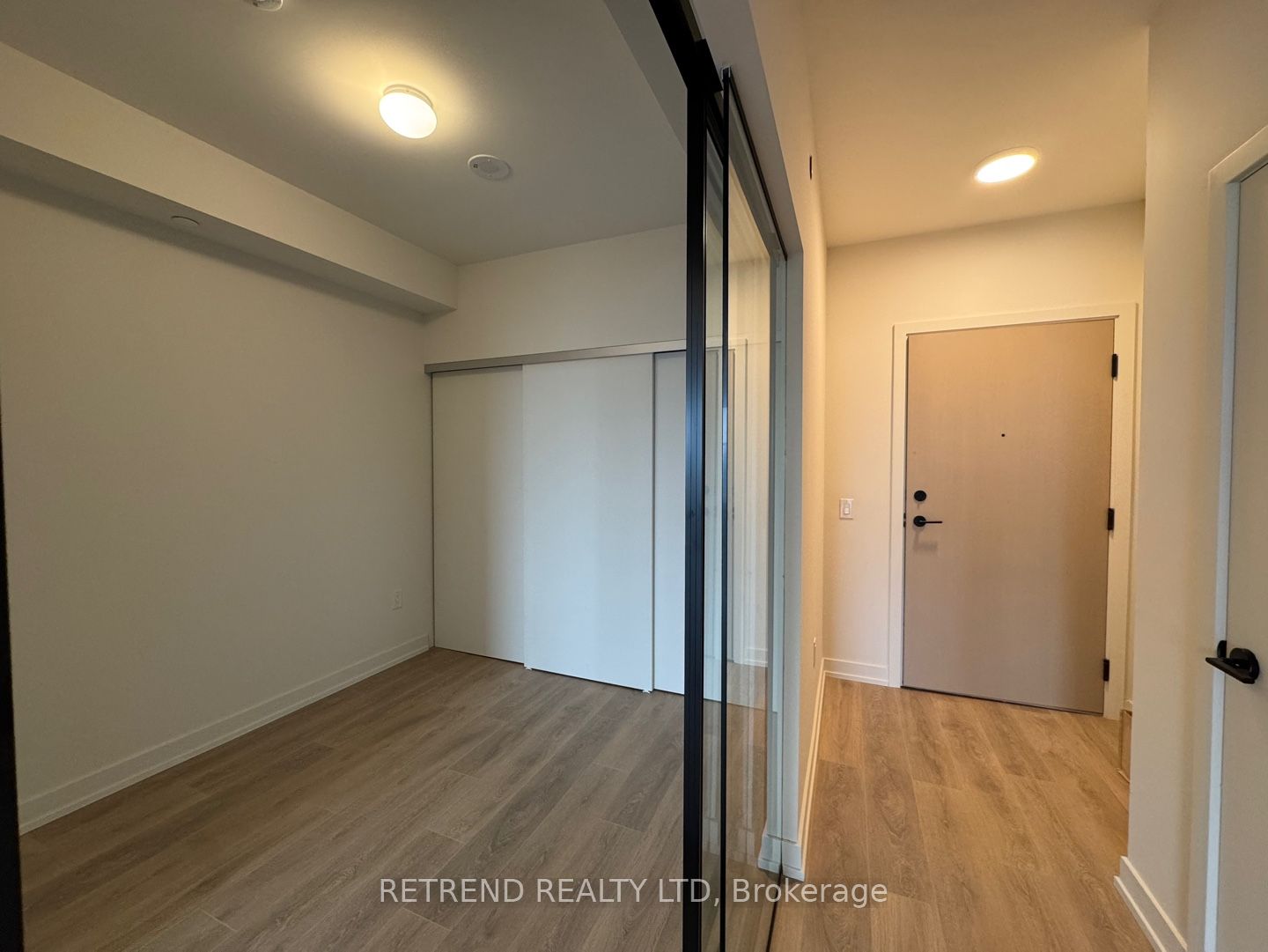 181 Sterling Road 1112 Property Photo 14