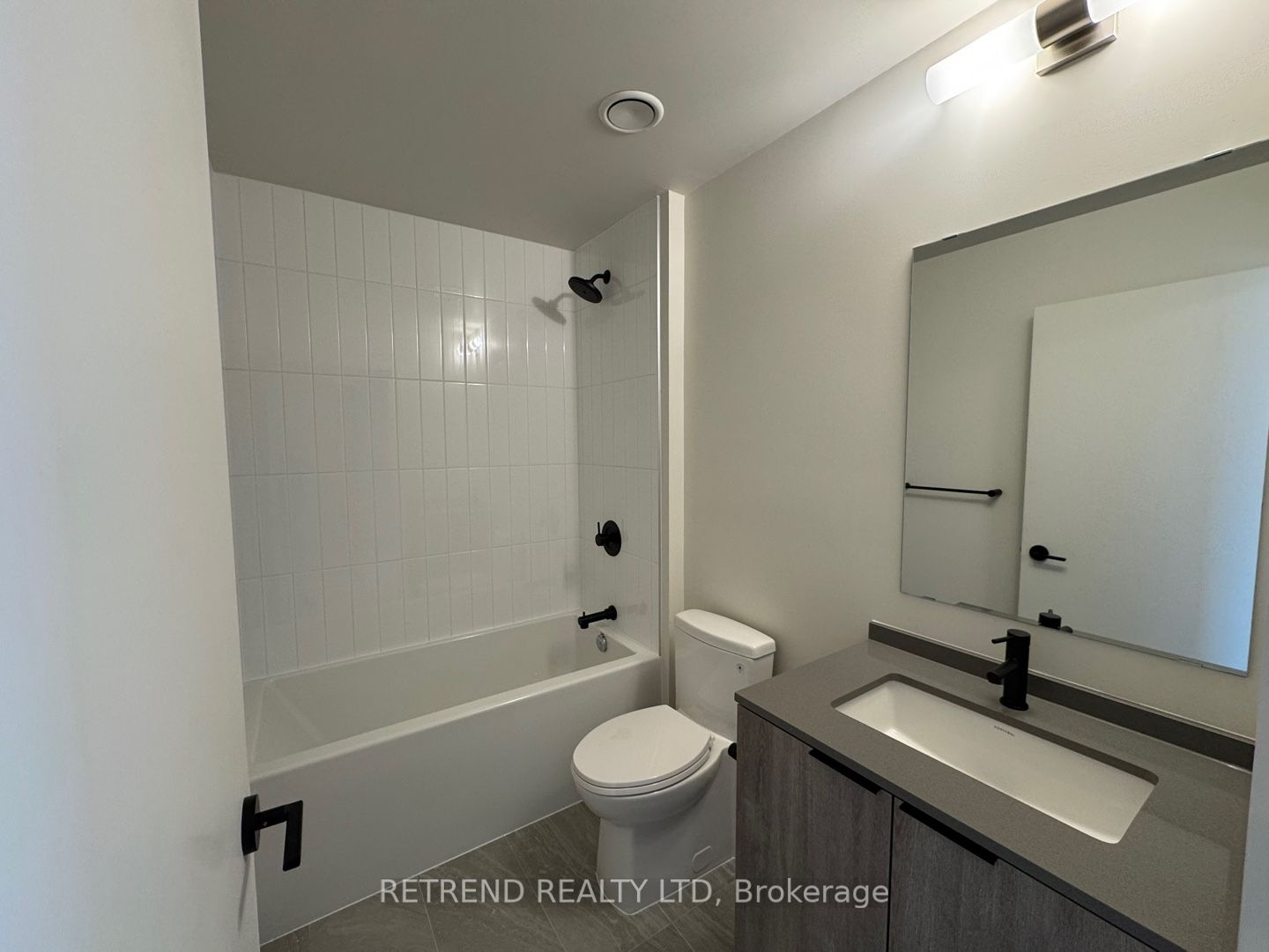 181 Sterling Road 1112 Property Photo 15