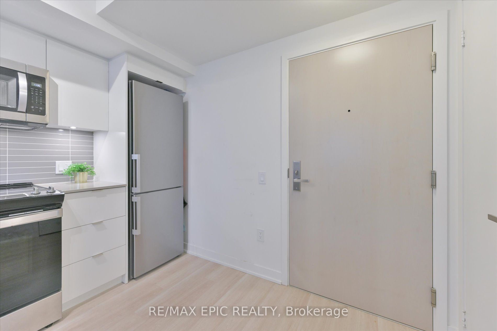 500 Wilson Avenue 622 Property Photo 7