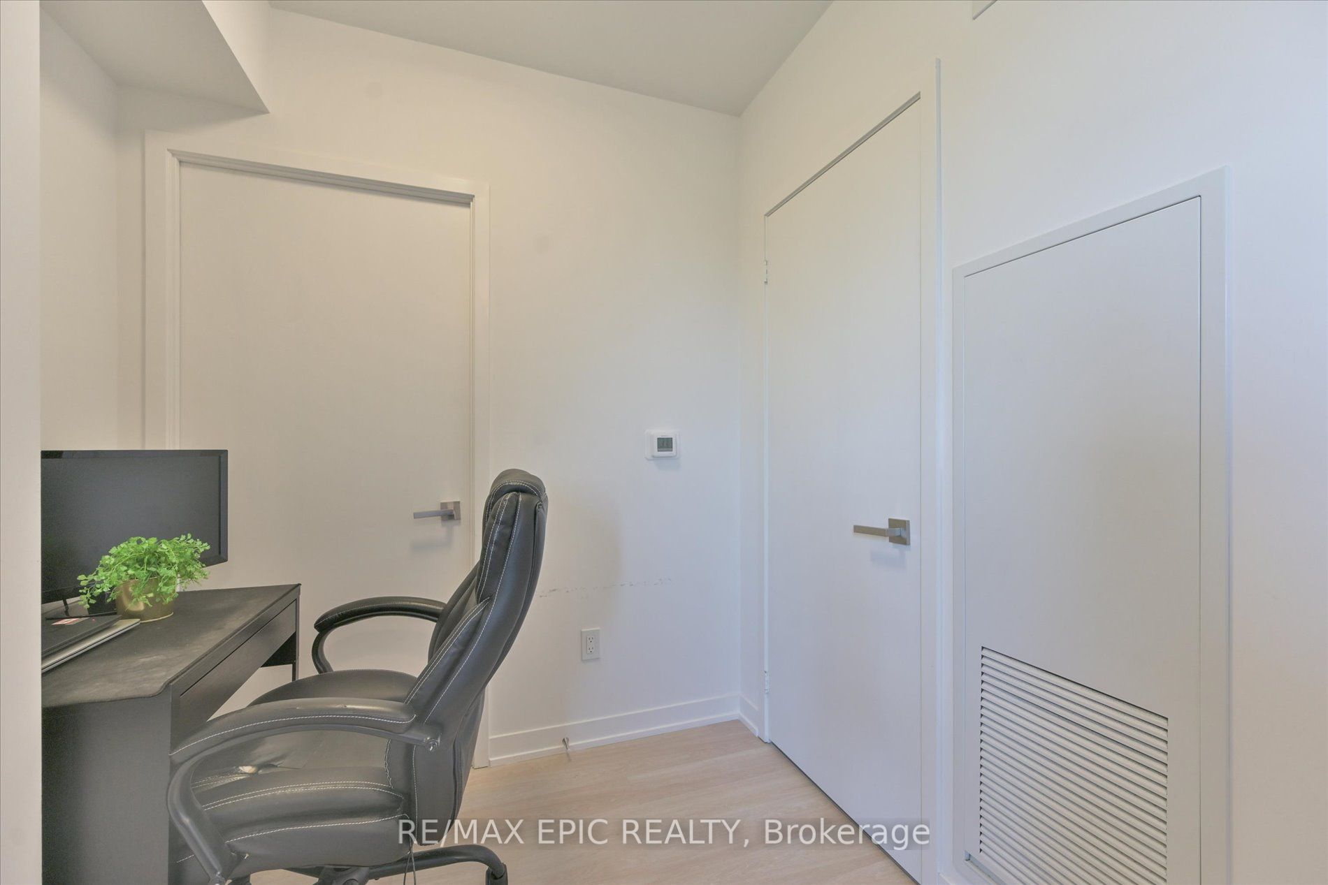 500 Wilson Avenue 622 Property Photo 17