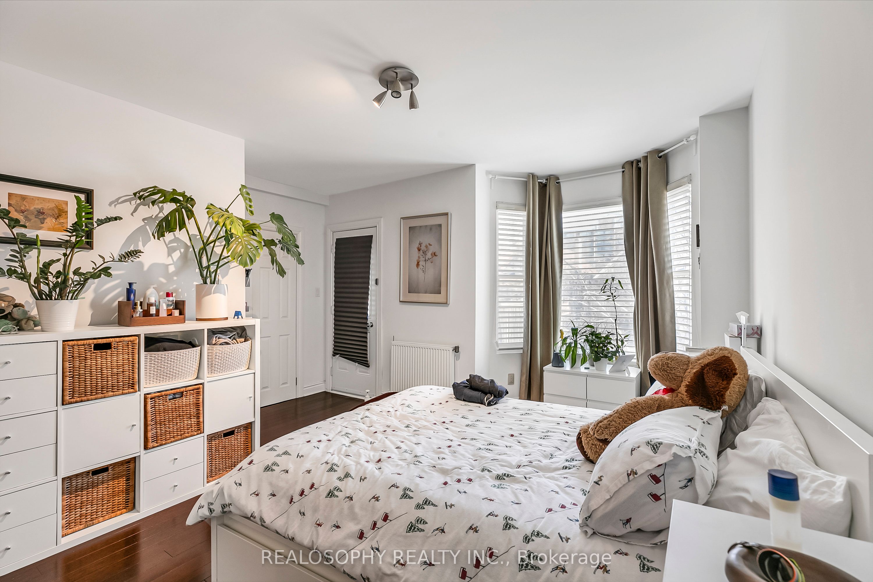 626 Huron Street Property Photo 5