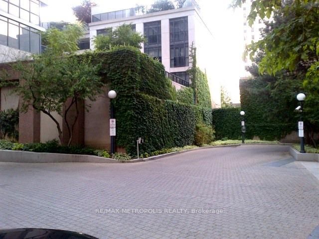 7 Carlton Street 914 Property Photo 5