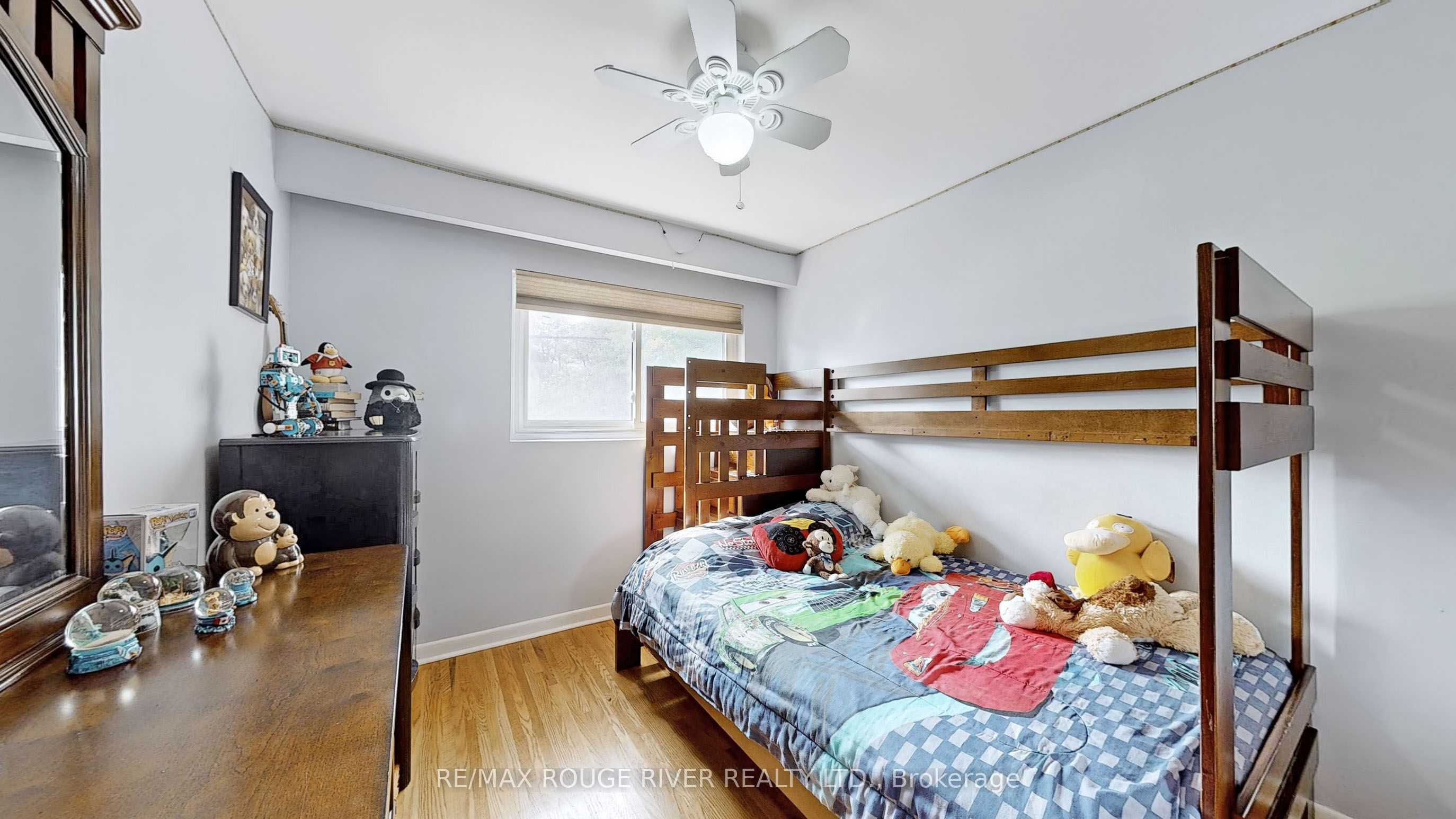 112 Billington Crescent Property Photo 19